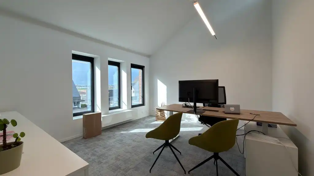 Instapklare kantoren met terras te huur vlakbij afrit E19 in Rumst foto 13