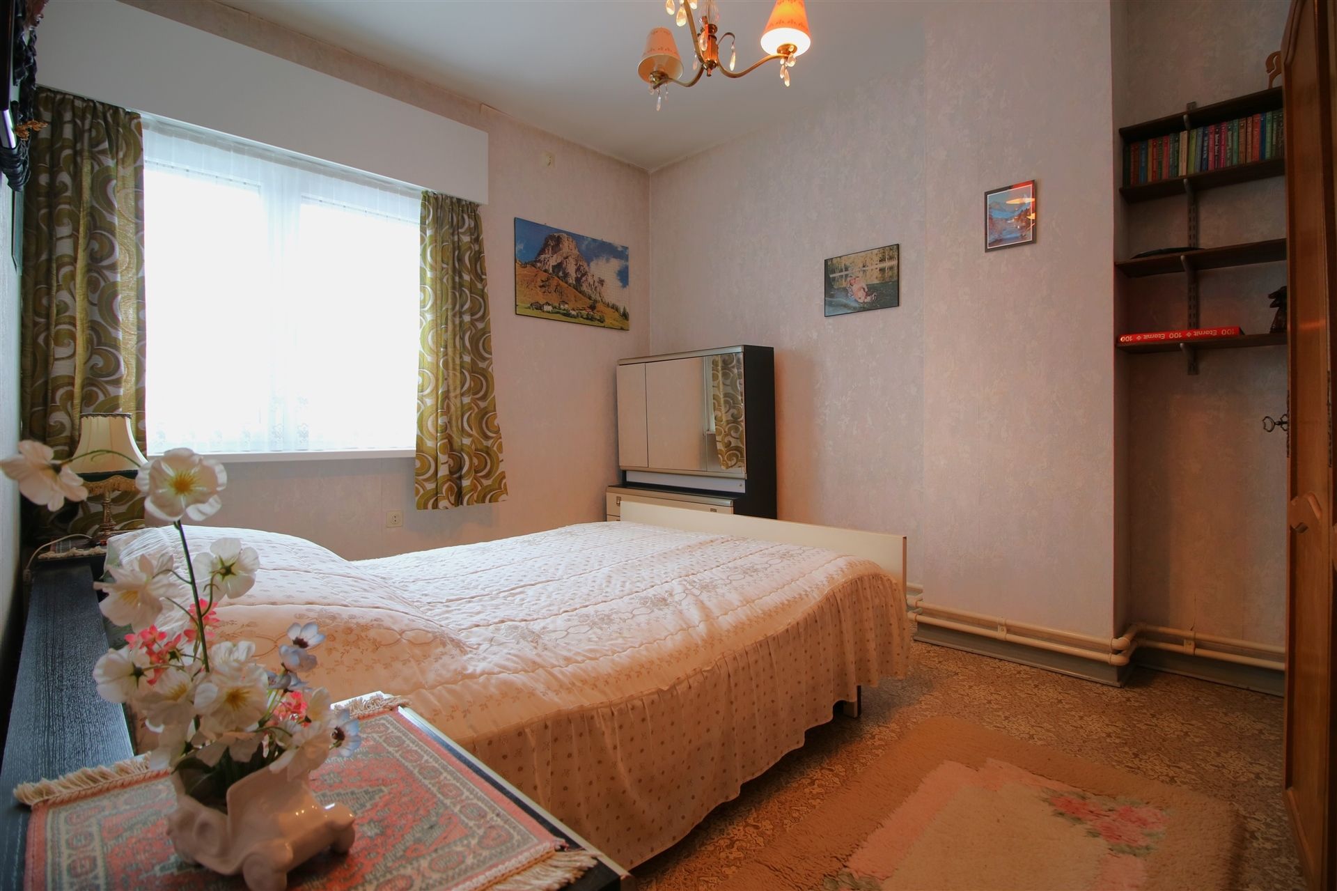 Op te frissen woning in het centrum foto 18