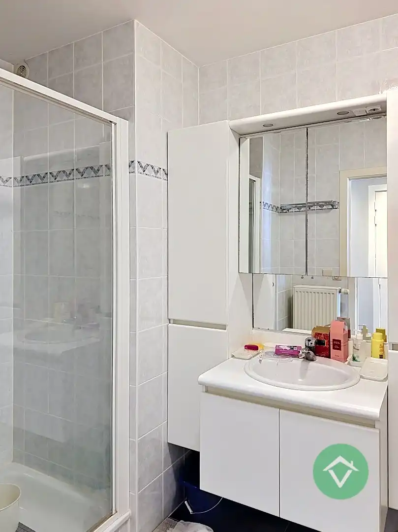 Instapklaar appartement met 2 slaapkamers en garage te Eernegem  foto 18