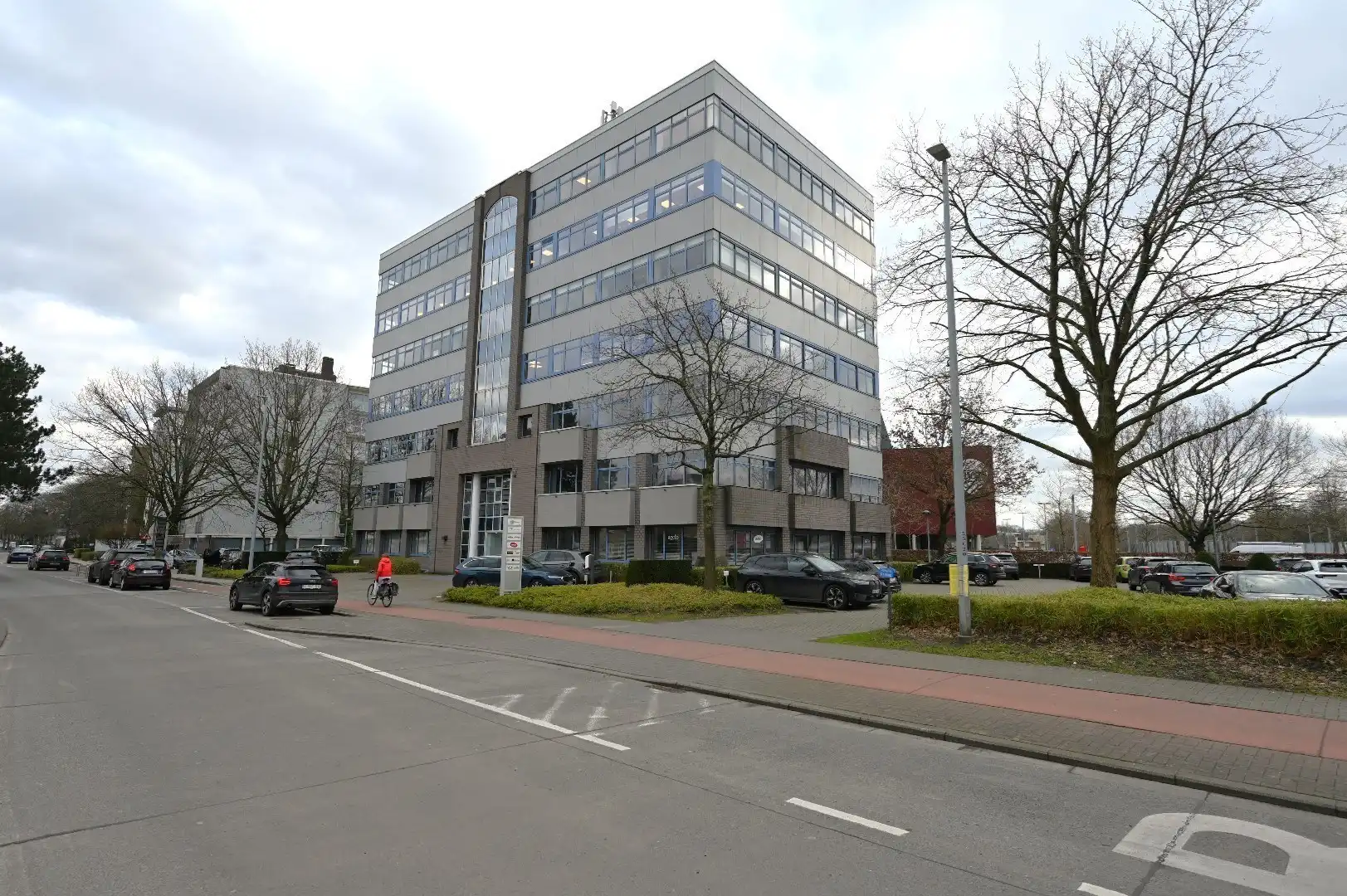 Kantoorverdieping op strategische ligging in Brugse rand foto 20