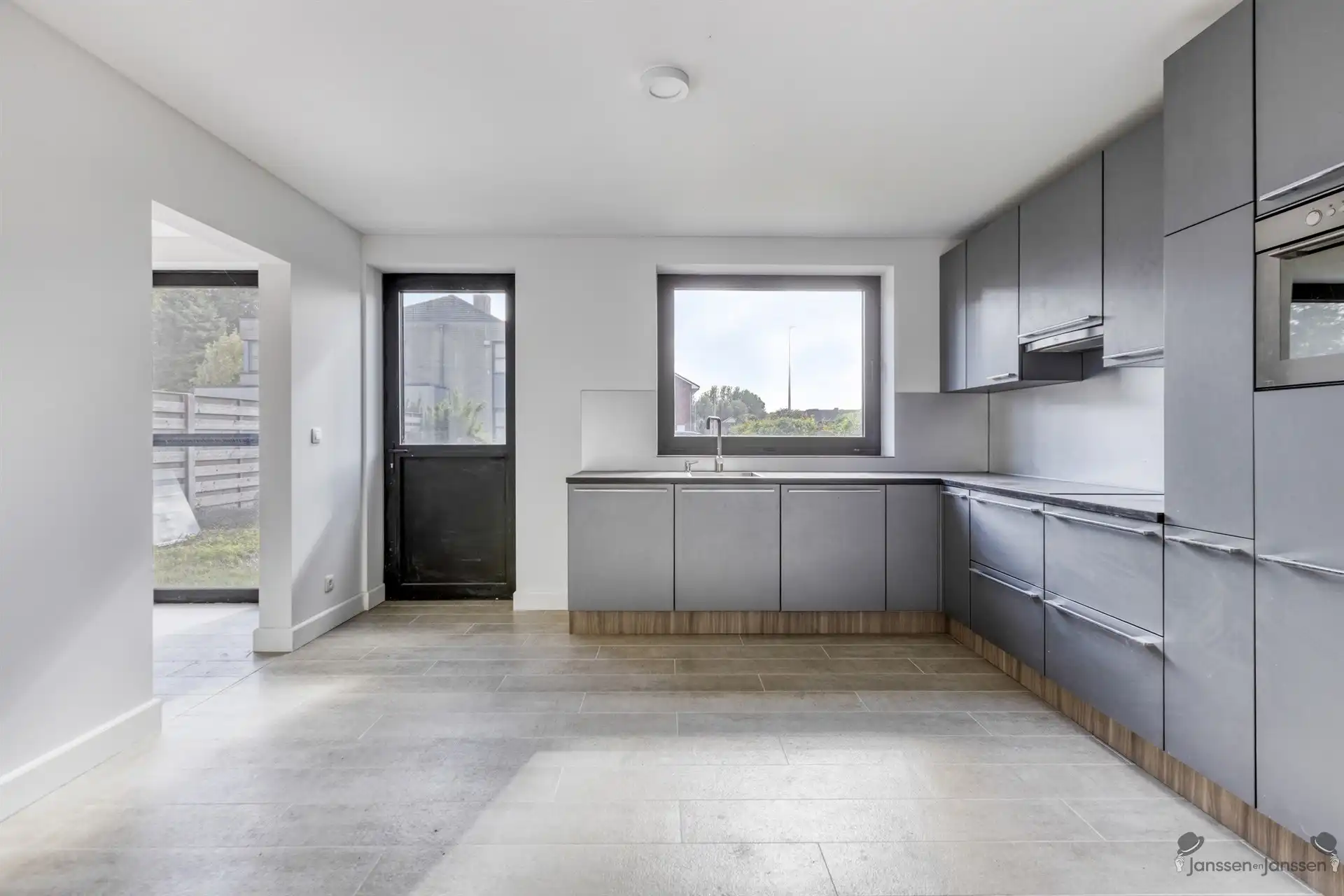 nieuwbouw met 4/5slaapkamers zonder BTW foto 10