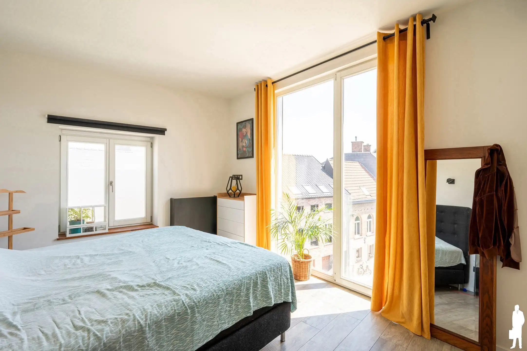 Prachtig appartement met 3 slaapkamers, bureauruimte en zuidoostgericht terras in hartje Mechelen. foto 6