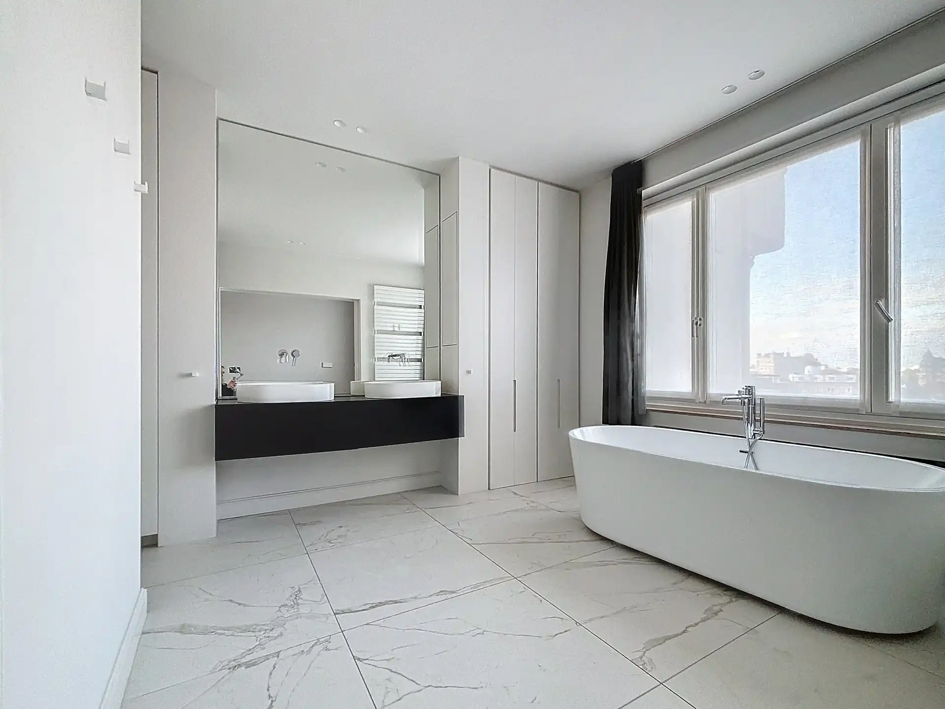 Prachtig 4-slaapkamerappartement + bureau + garagebox  foto 10