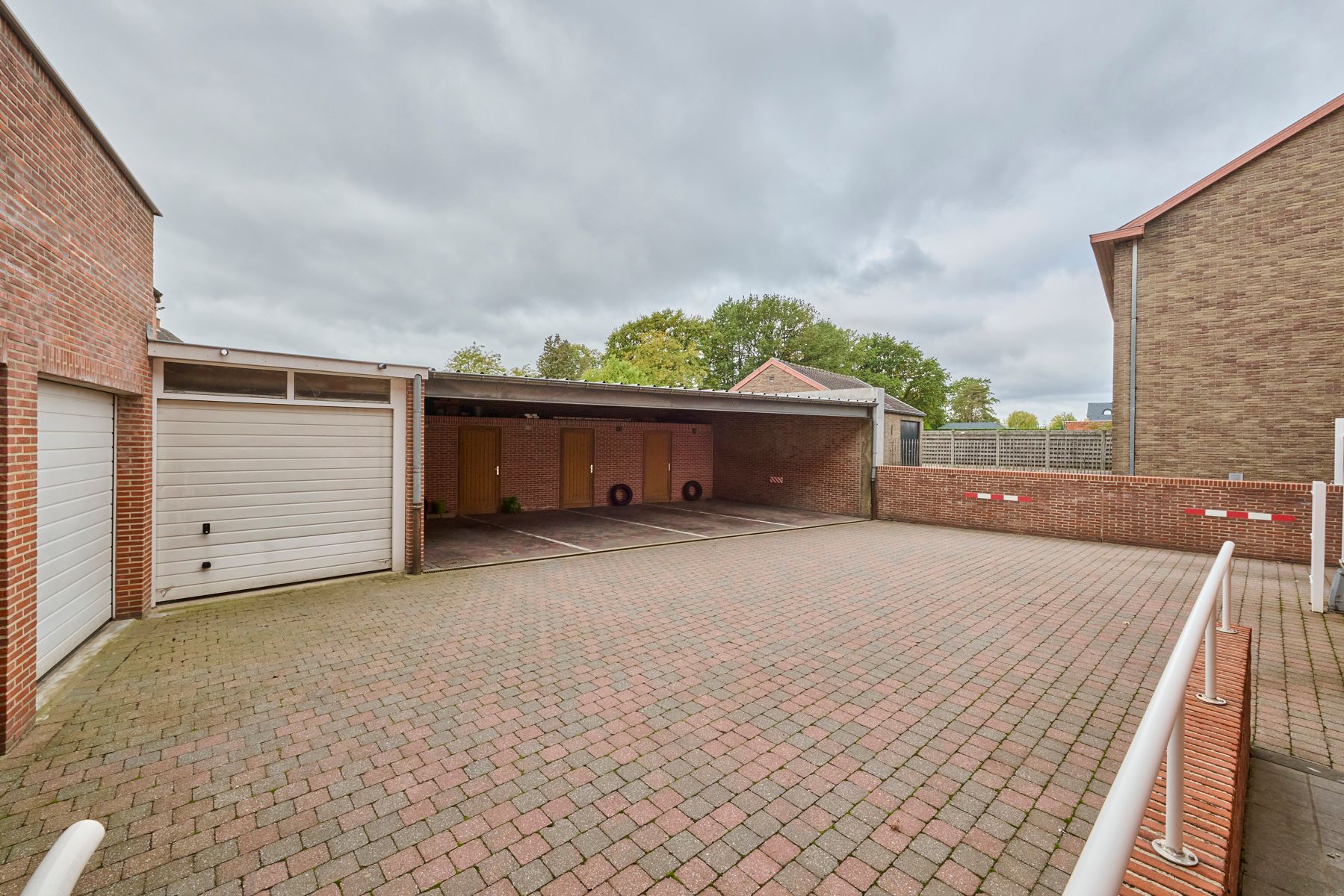 Uniek duplex appartement + aparte studio foto 36