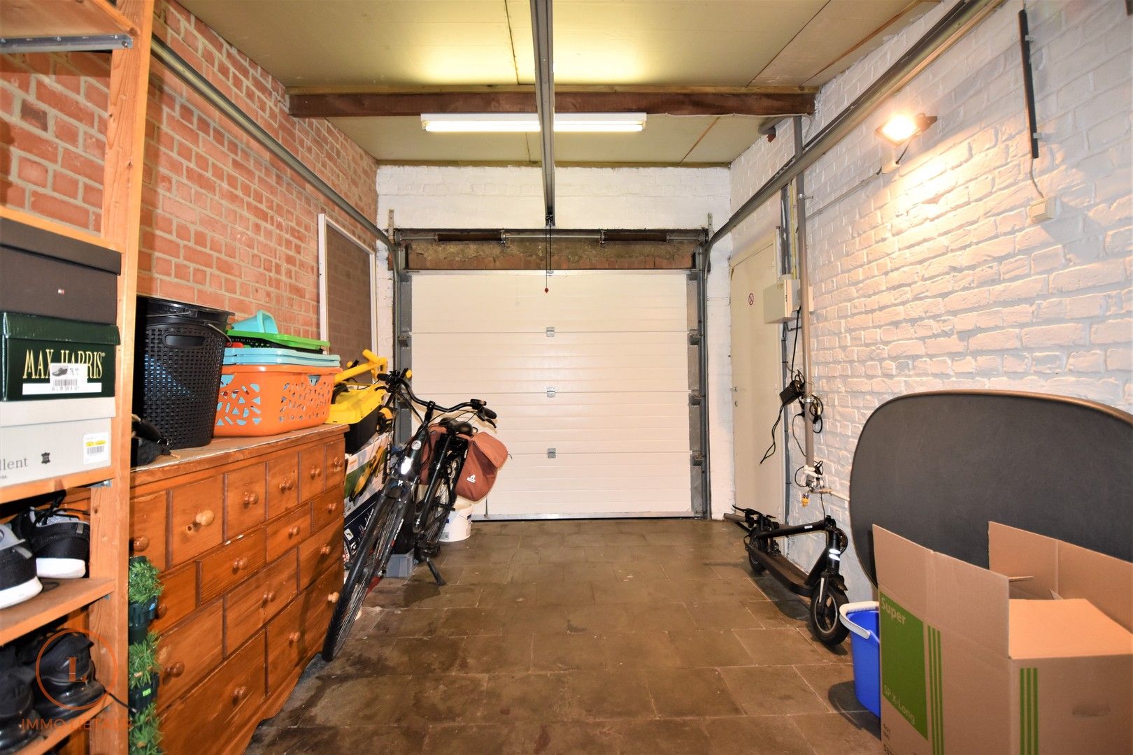 Ruime instapklare woning met 4 slaapkamers en studio, tuin en garage foto 14