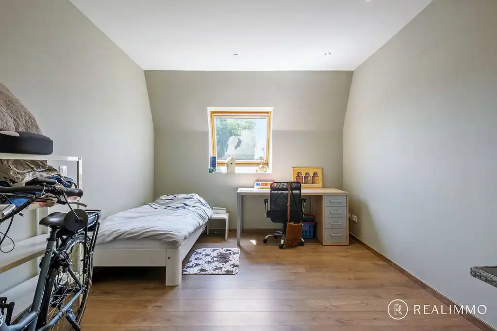 Luxueuze penthouse van 160 m² met 3 slaapkamers en parkting te Dottenijs! foto 8