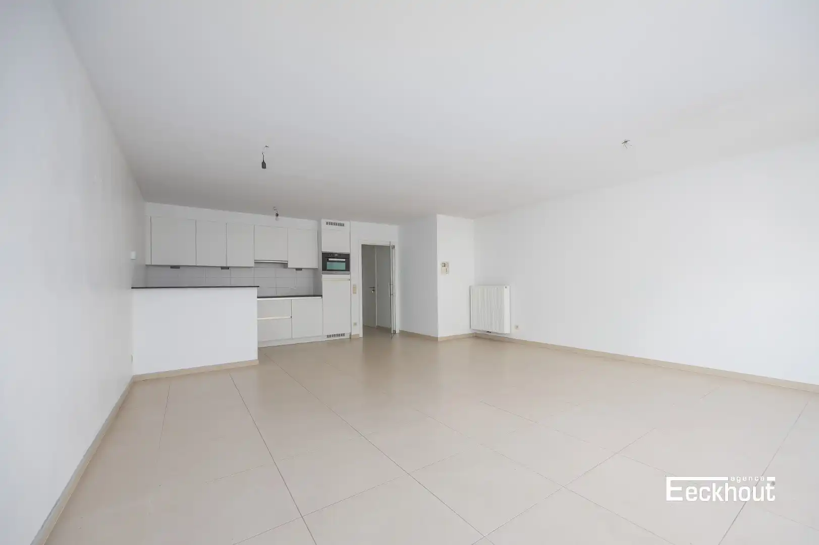 Instapklaar appartement met 2 terrassen in het hartje van Mariakerke! foto 3