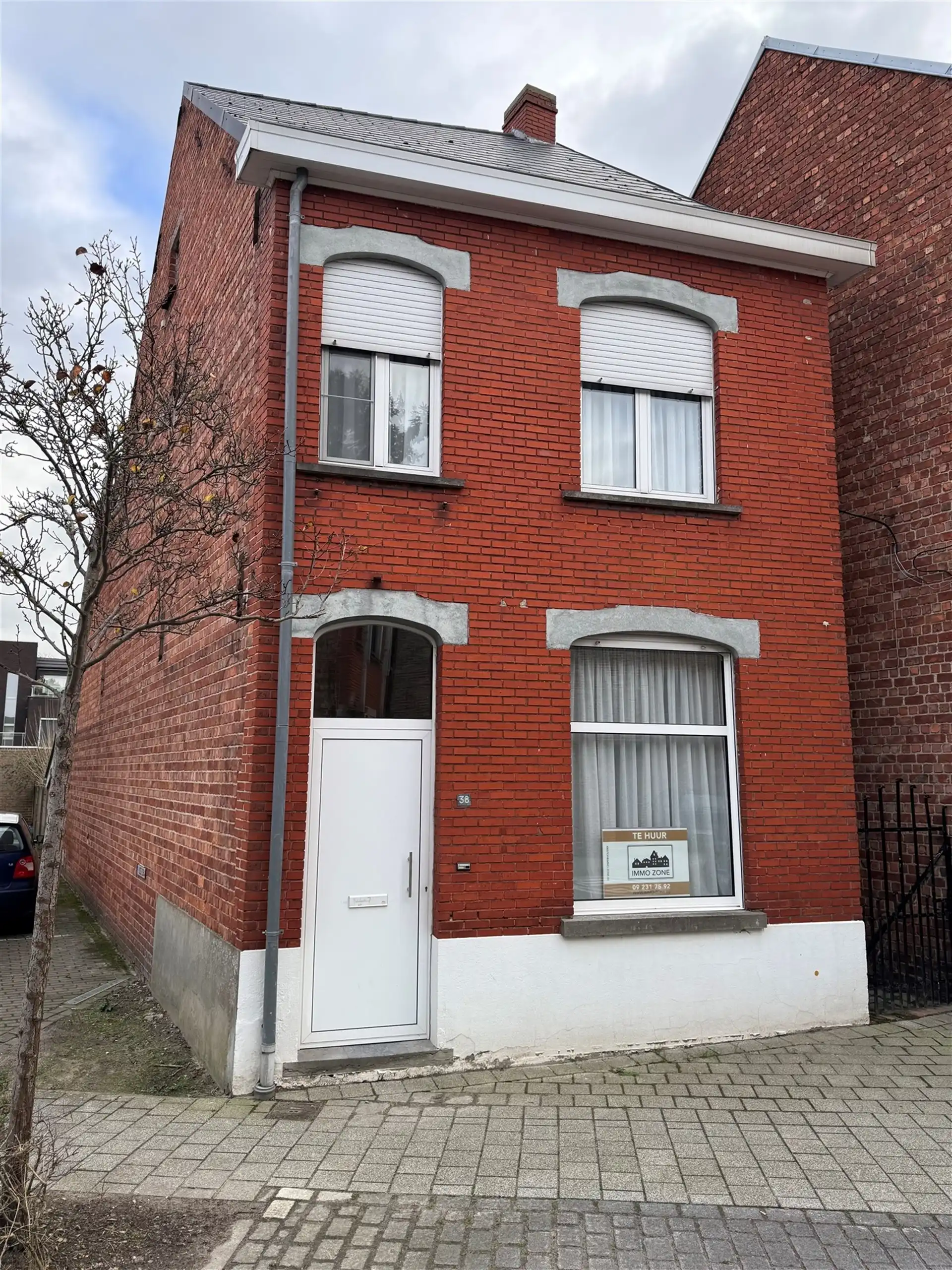 Gunstig gelegen woning met tuin.  foto {{pictureIndex}}