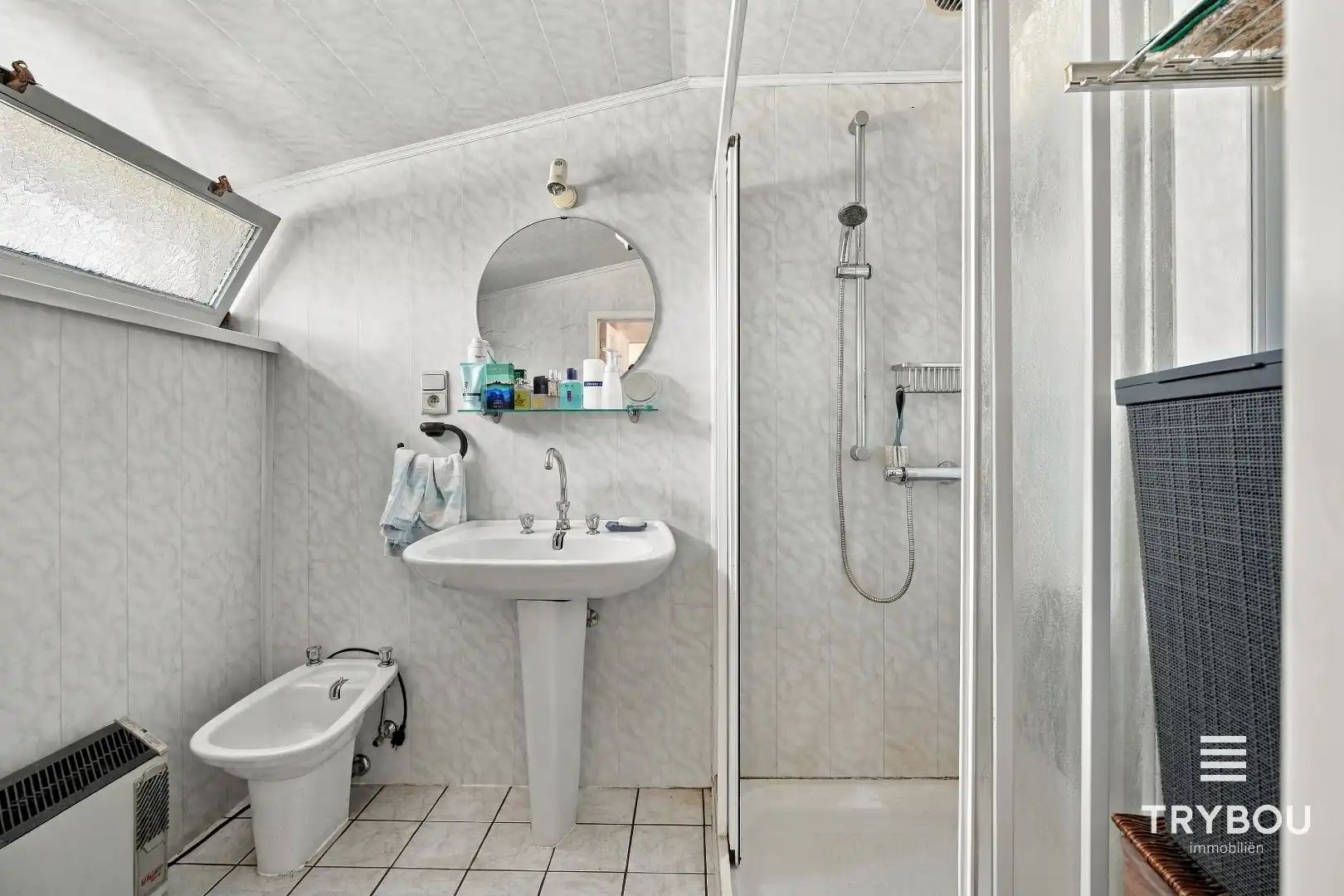 Landelijk gelegen woning met opslagplaats op 3687m² in Merkem! foto 13