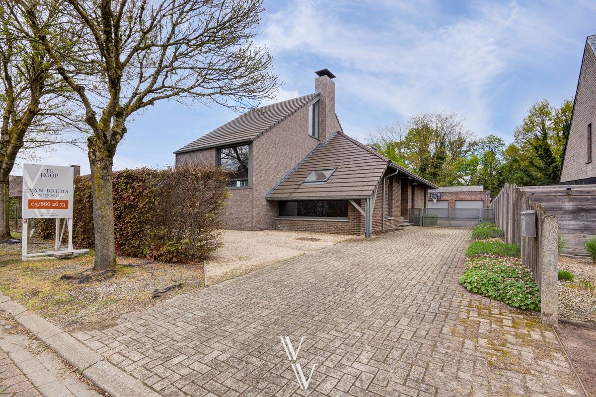 Instapklare woning met 3 slaapkamers te Grobbendonk foto {{pictureIndex}}