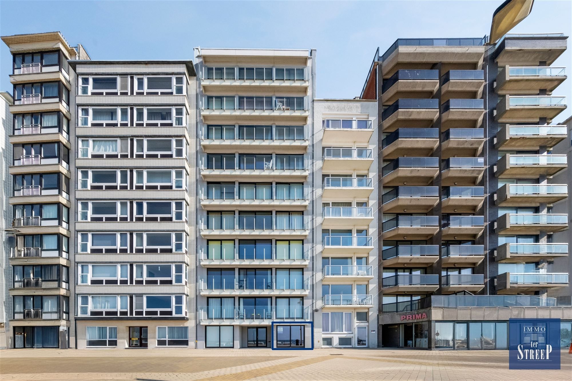 Appartement met 2 slaapkamers op de zeedijk foto {{pictureIndex}}