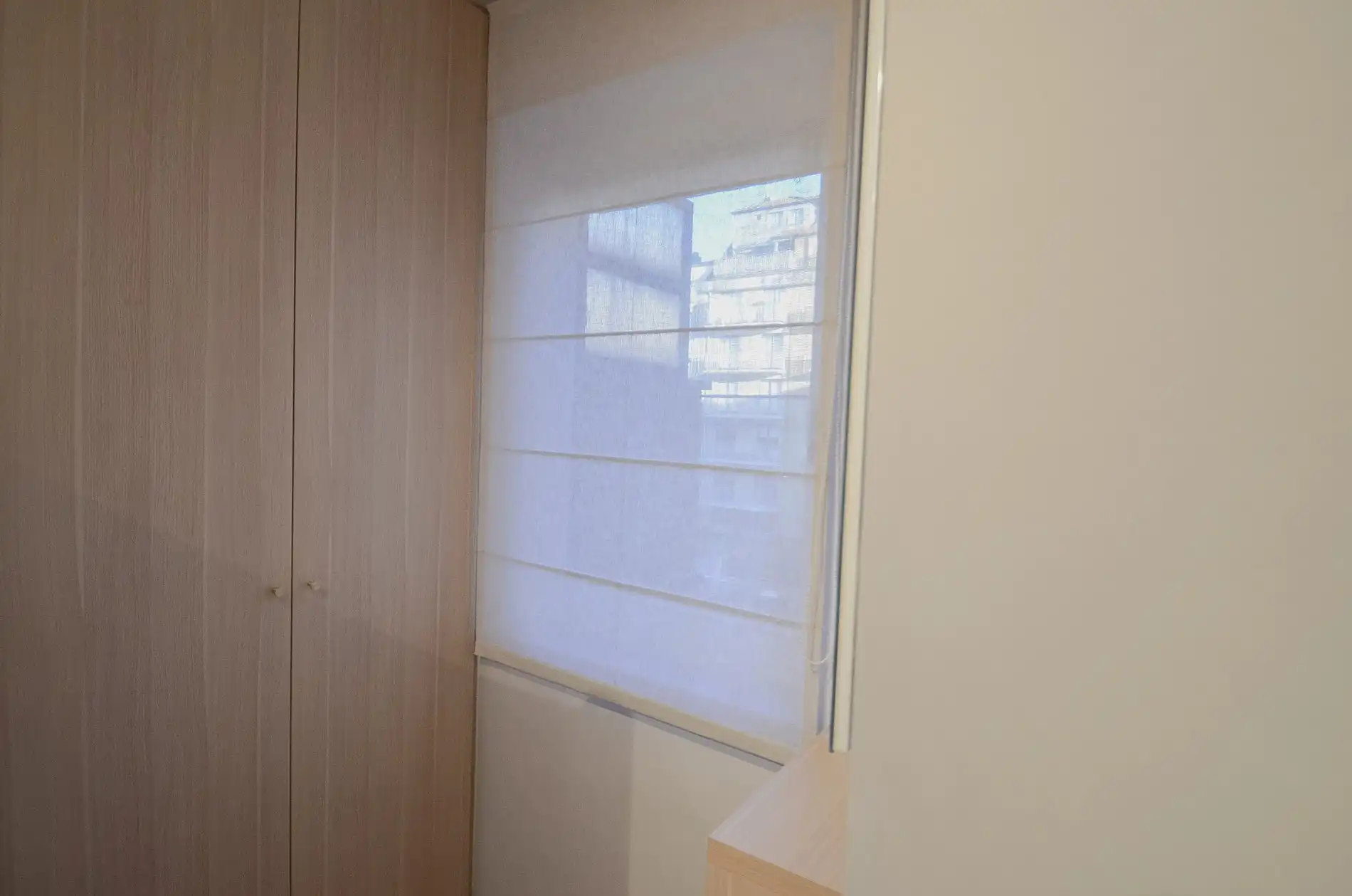 Stijlvol volledig gerenoveerd appartement  op wandelafstand van de zee én het commercieel centrum. foto 17