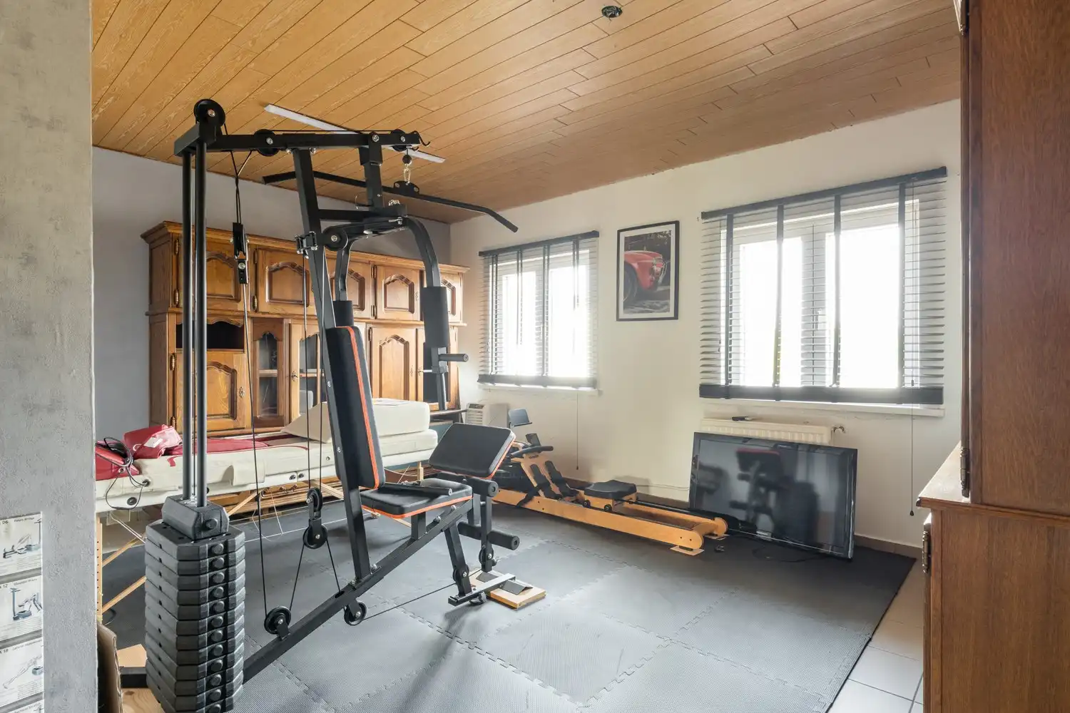 Veelzijdige woning met zorgmogelijkheden, werkruimte en tal van bijgebouwen foto 23