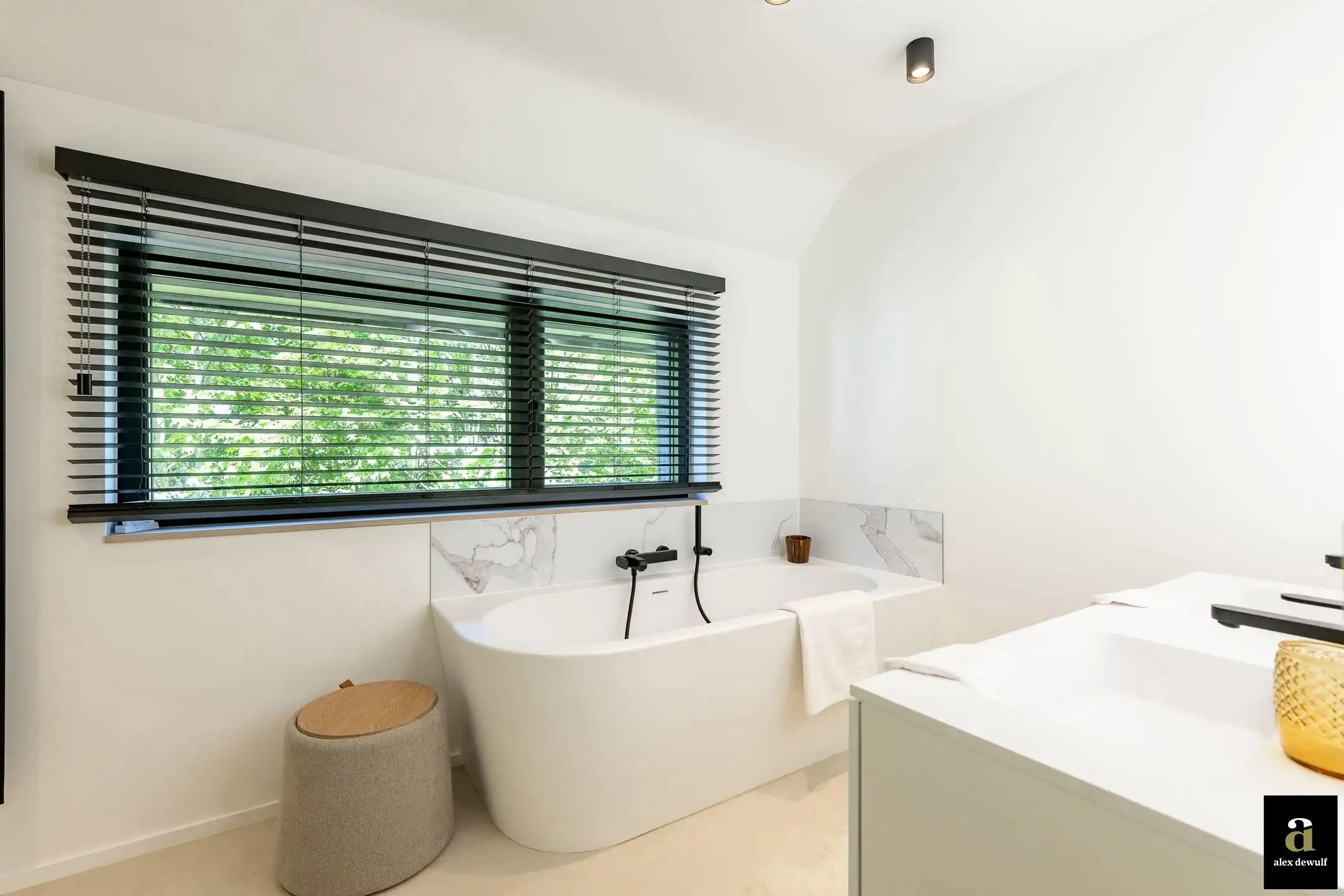 Volledig gerenoveerde villa ideaal gelegen in een rustig paadje in het Zoute. foto 37