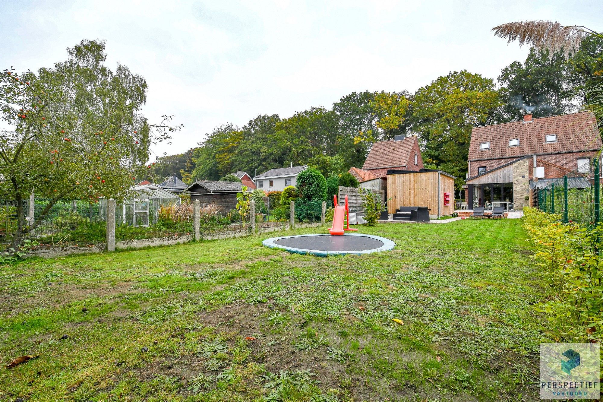 Uiterst GOED gelegen VERNIEUWDE woning met GROTE tuin foto 19