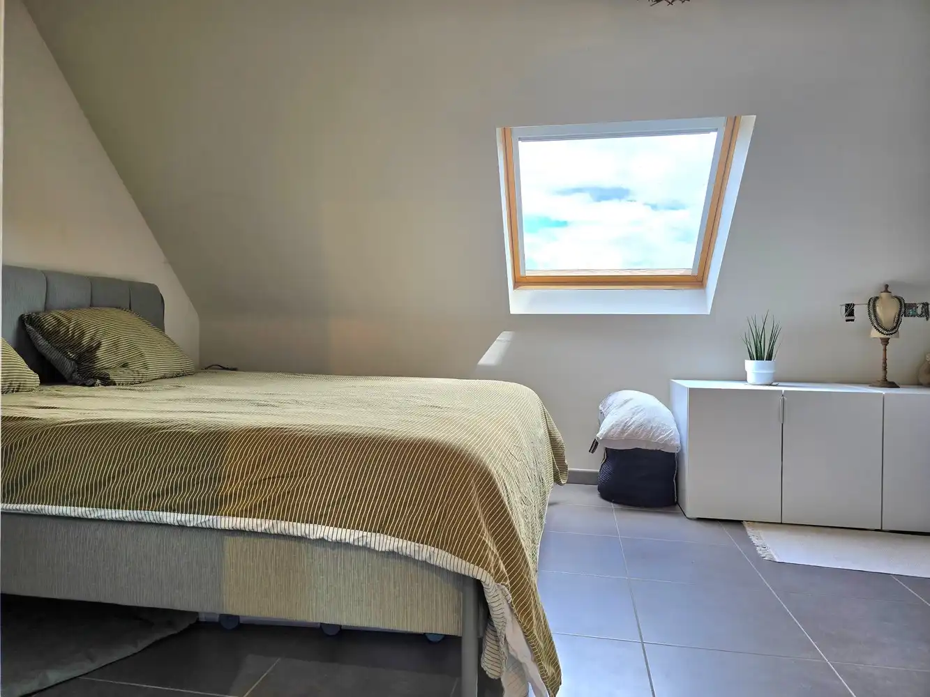 TE KOOP : instapklaar duplex-appartement met ruim terras en autostaaplaats te Heusden-Zolder foto 13