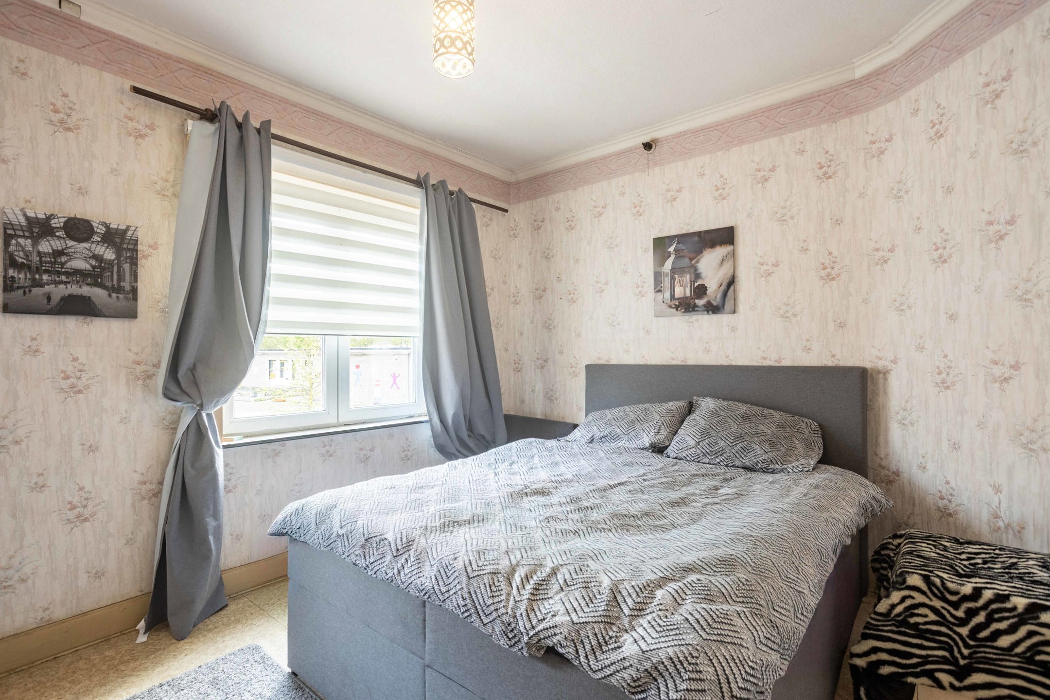 Goed gelegen 3-gevel woning met garage. foto 15