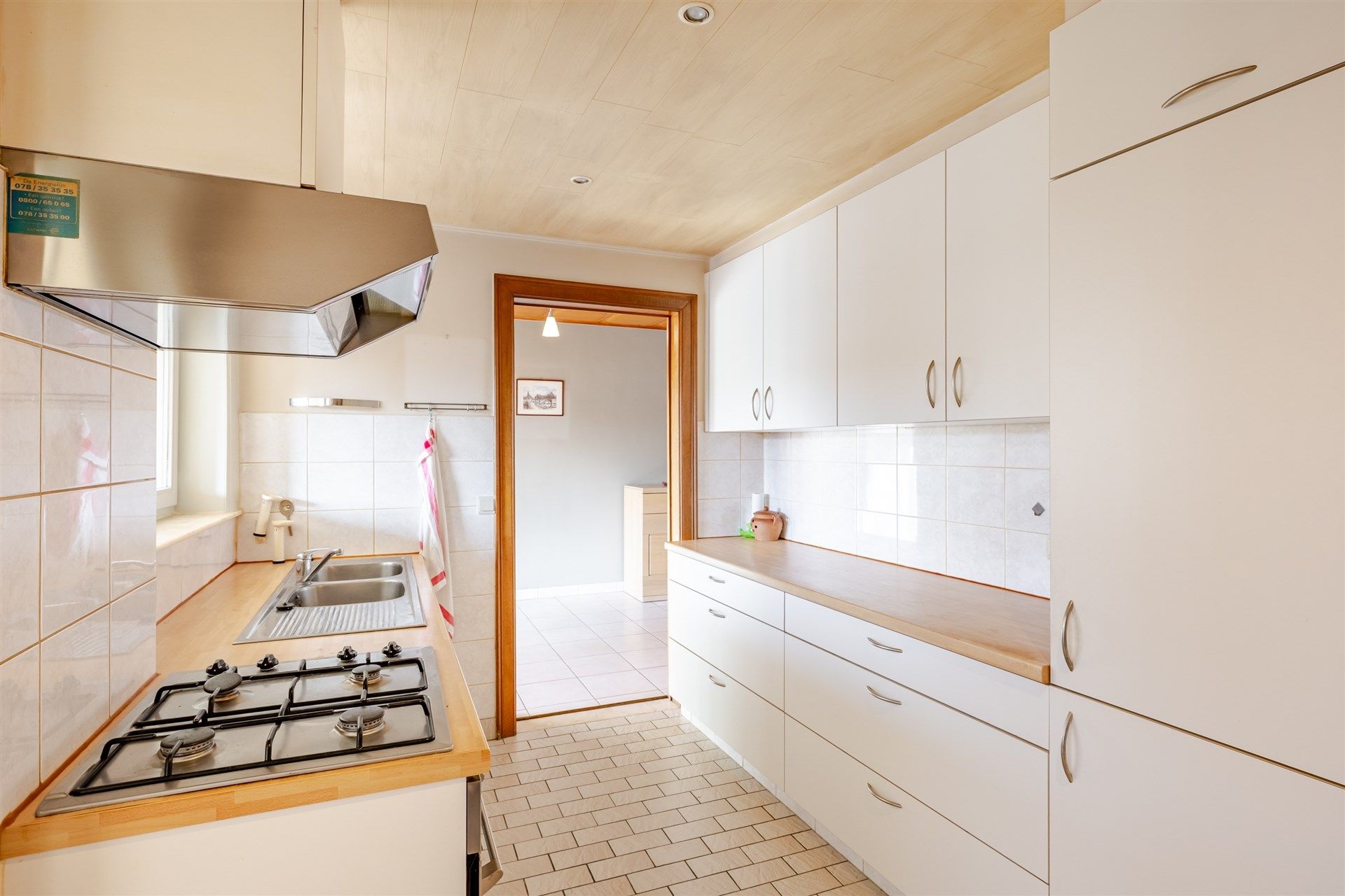 Instapklare woning met 3 slks, terras en garage foto 8