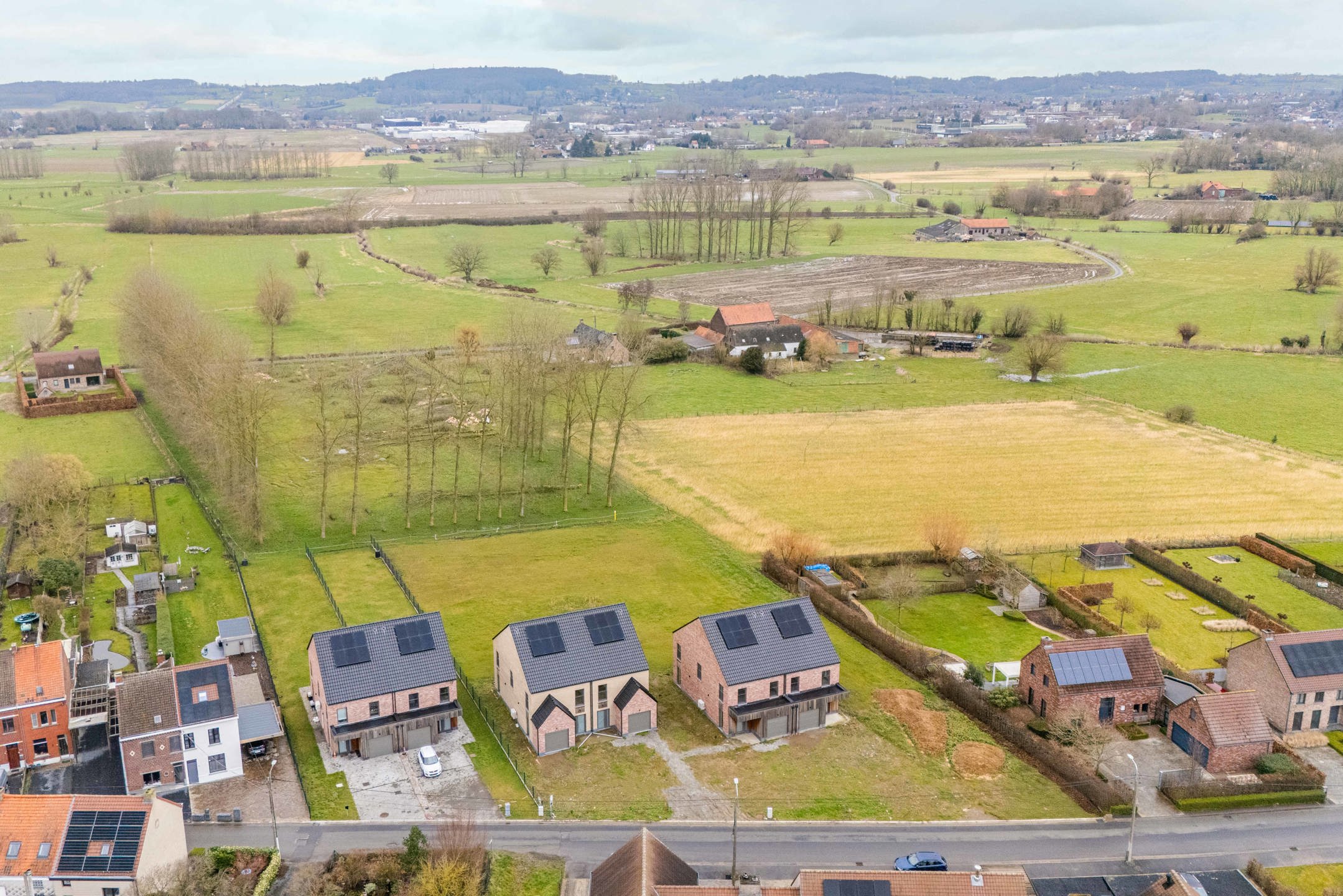 Prachtige nieuwbouwwoning omringd door groen en natuur. foto 31