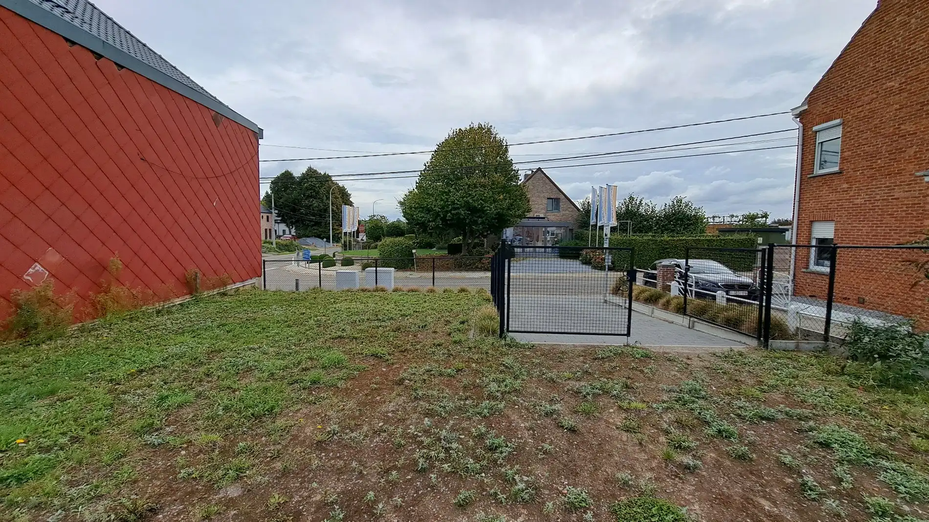 Bouwgrond voor halfopen bebouwing van 7a 44ca foto 3