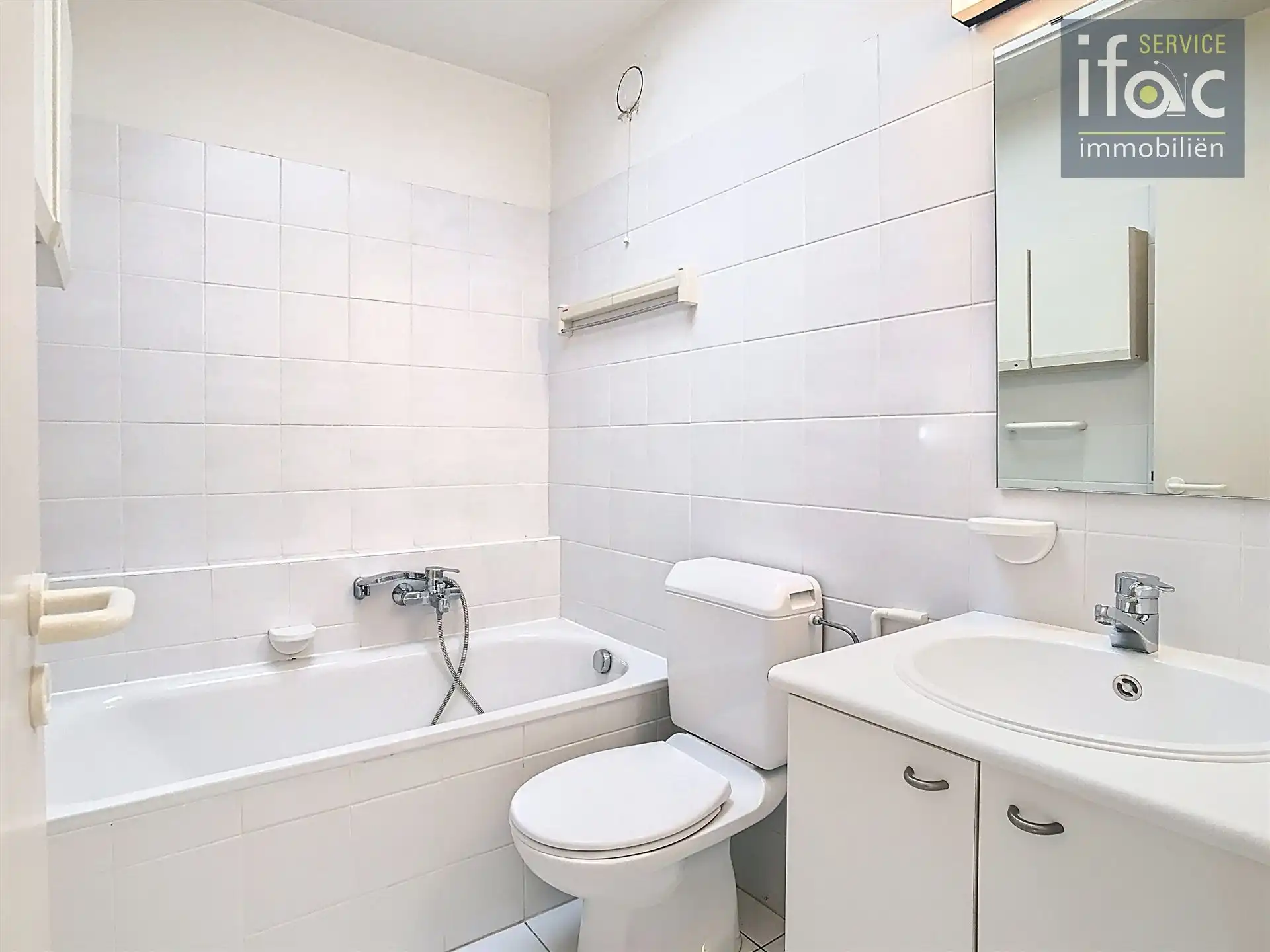 Penthouse met 2 slpk, kelder, parkeerplaats, garagebox! foto 18