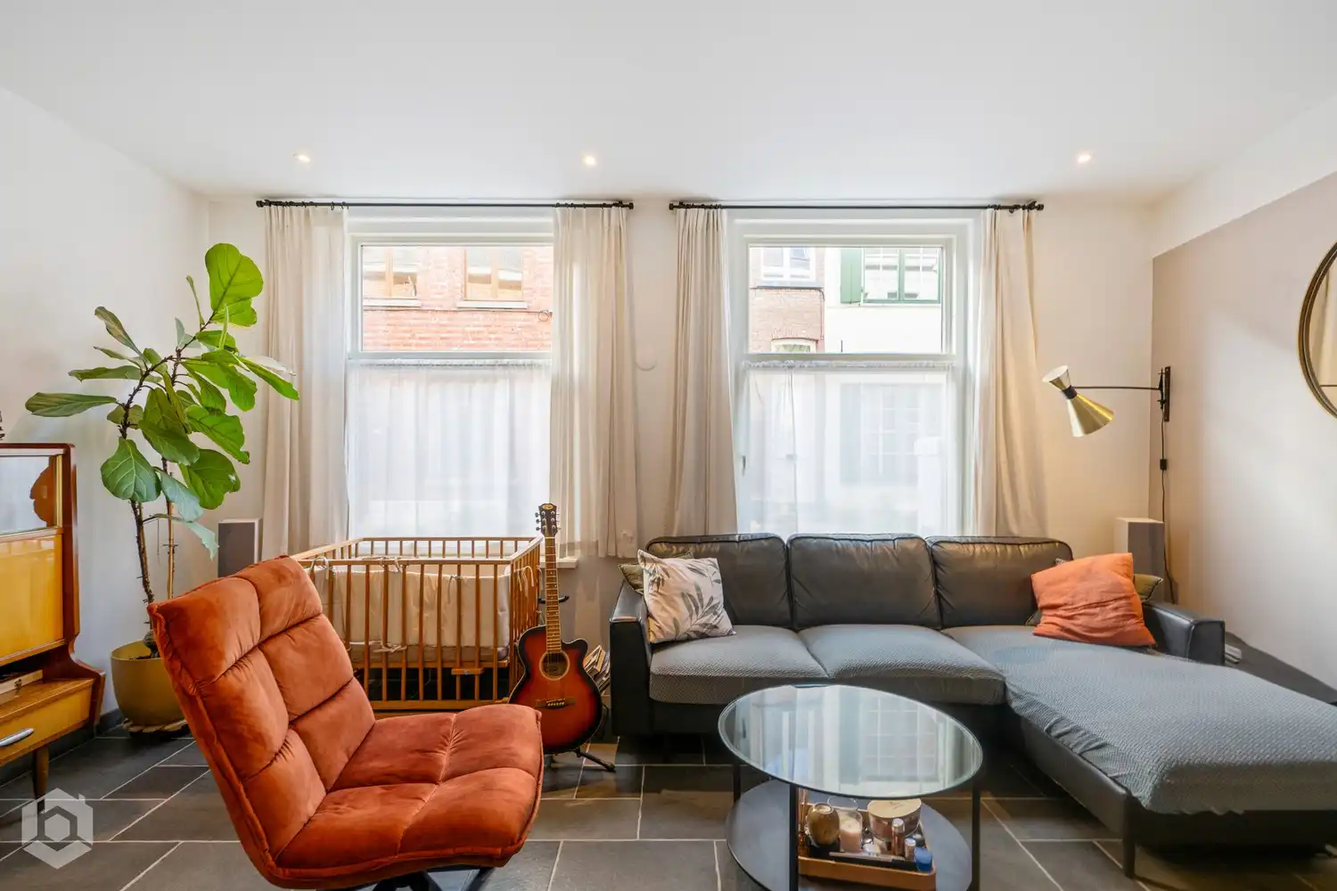 Recent gerenoveerde woning met 3 slaapkamers en 2 badkamers te Mechelen foto 3