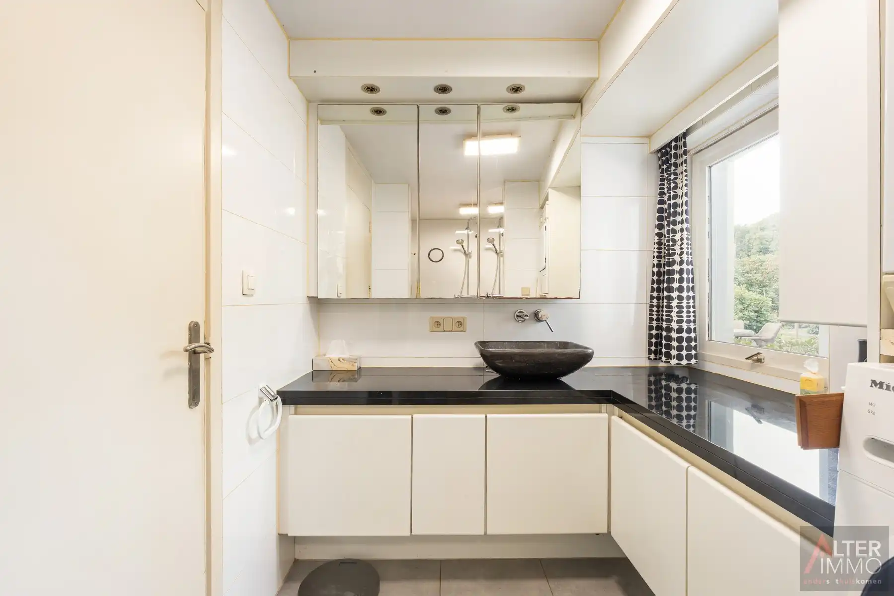 Diepenbeek - Ruime villa op 12,44 are  met vele mogelijkheden! foto 8