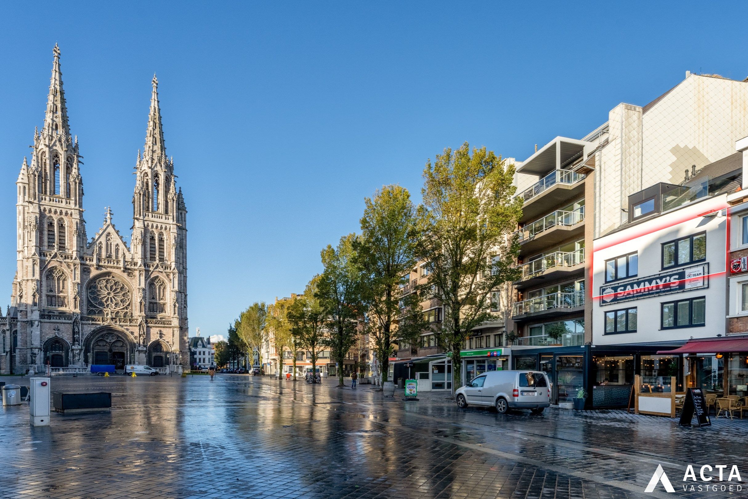 Gerenoveerd appartement met twee slaapkamers aan de Visserskaai van Oostende foto 1