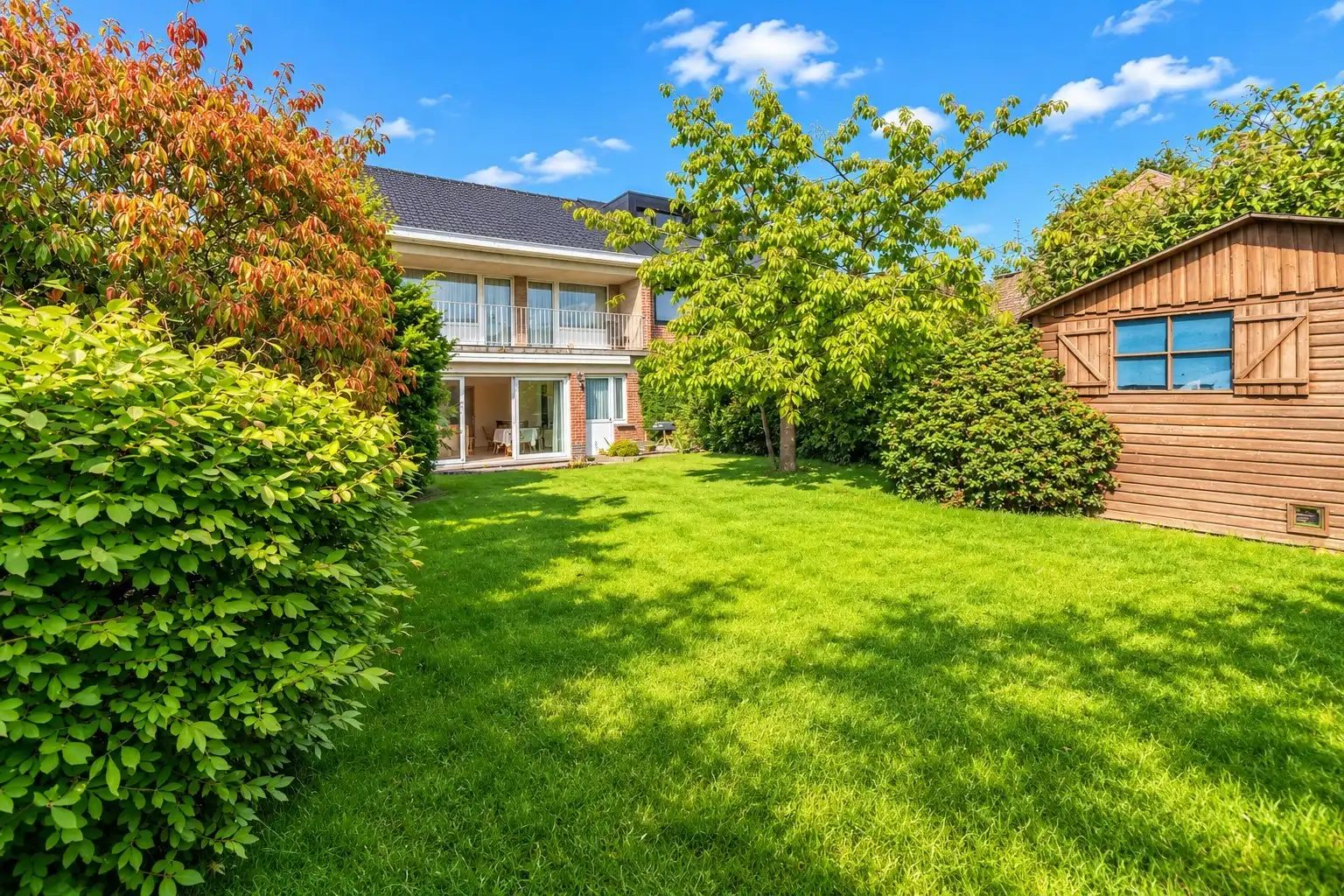 RUSTIG GELEGEN WONING MET 4 SLP, GARAGE & ZUID-TUIN ! foto 8