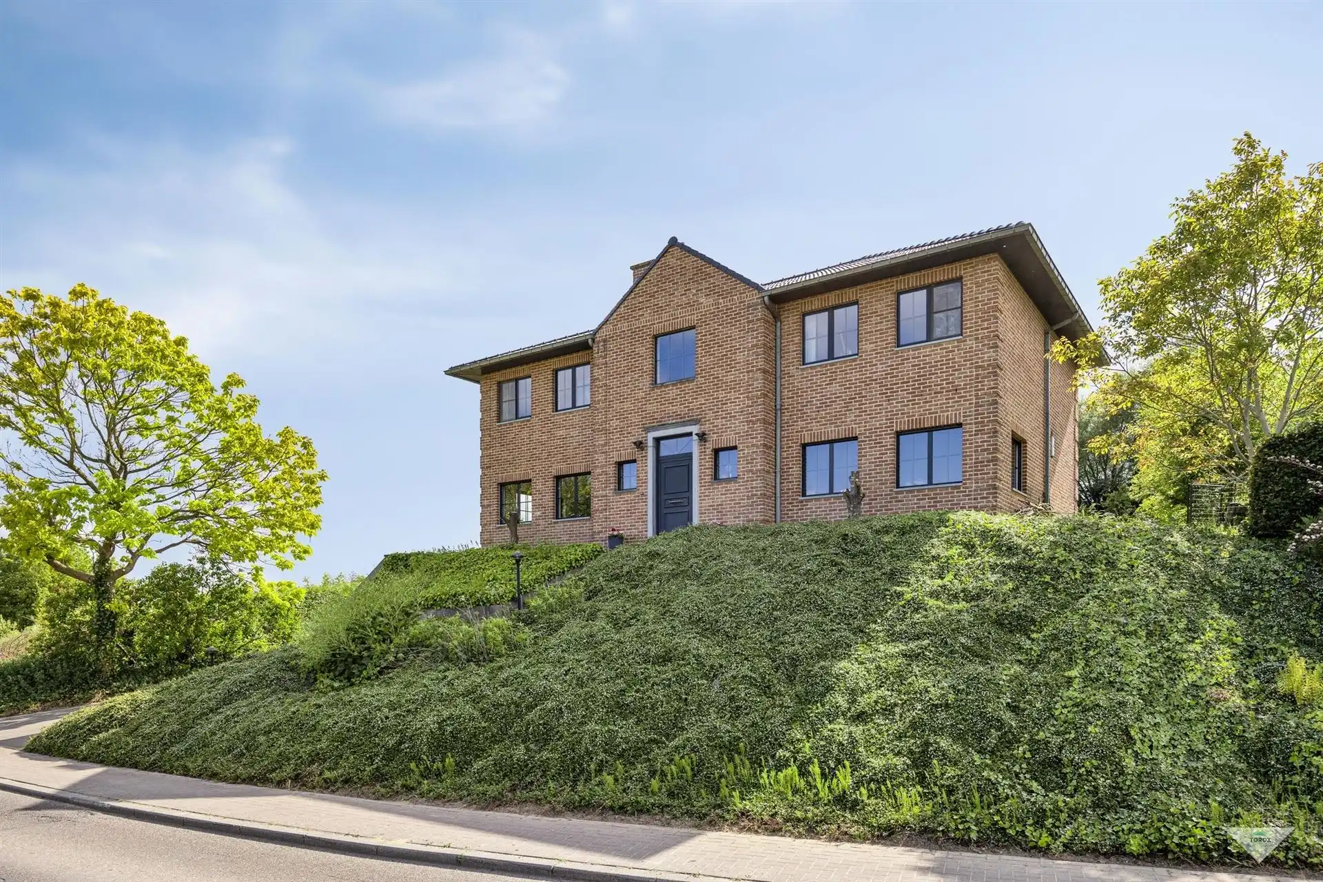 Ruime, energiezuinige woning met adembenemend uitzicht! foto {{pictureIndex}}