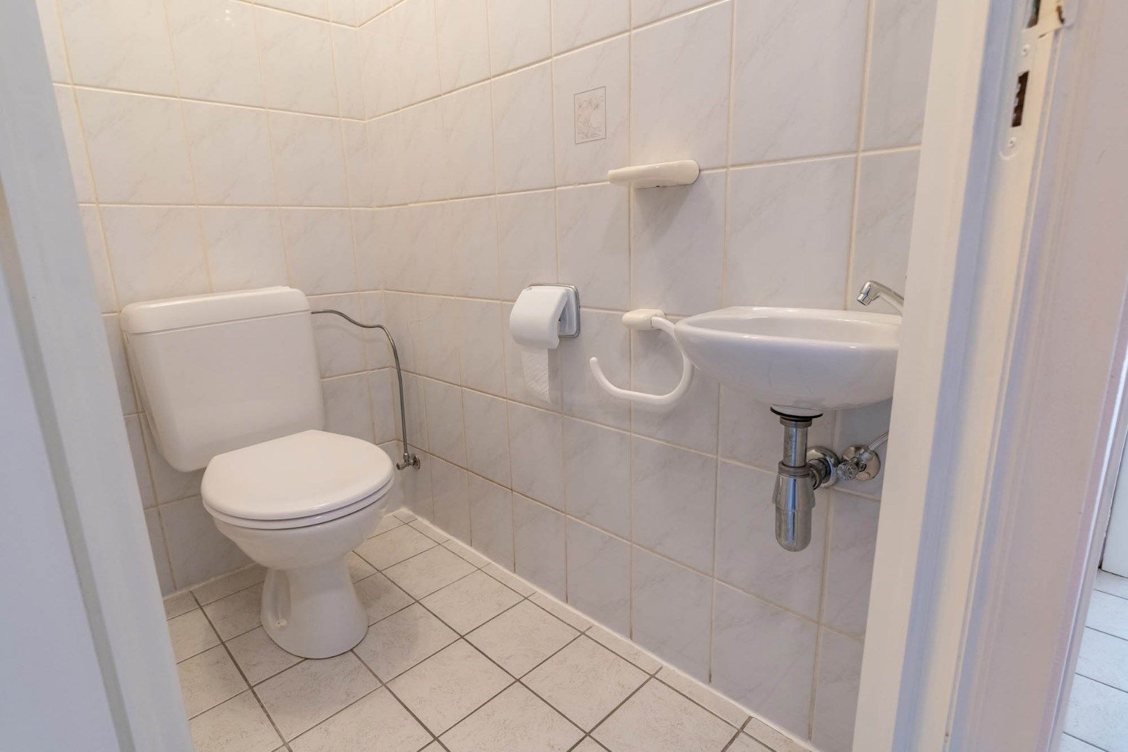 IN OPTIE - Zeer ruim en netjes verzorgd drie-slaapkamer appartement met kelder en garage te Schoonbeek - instapklaar ! foto 31