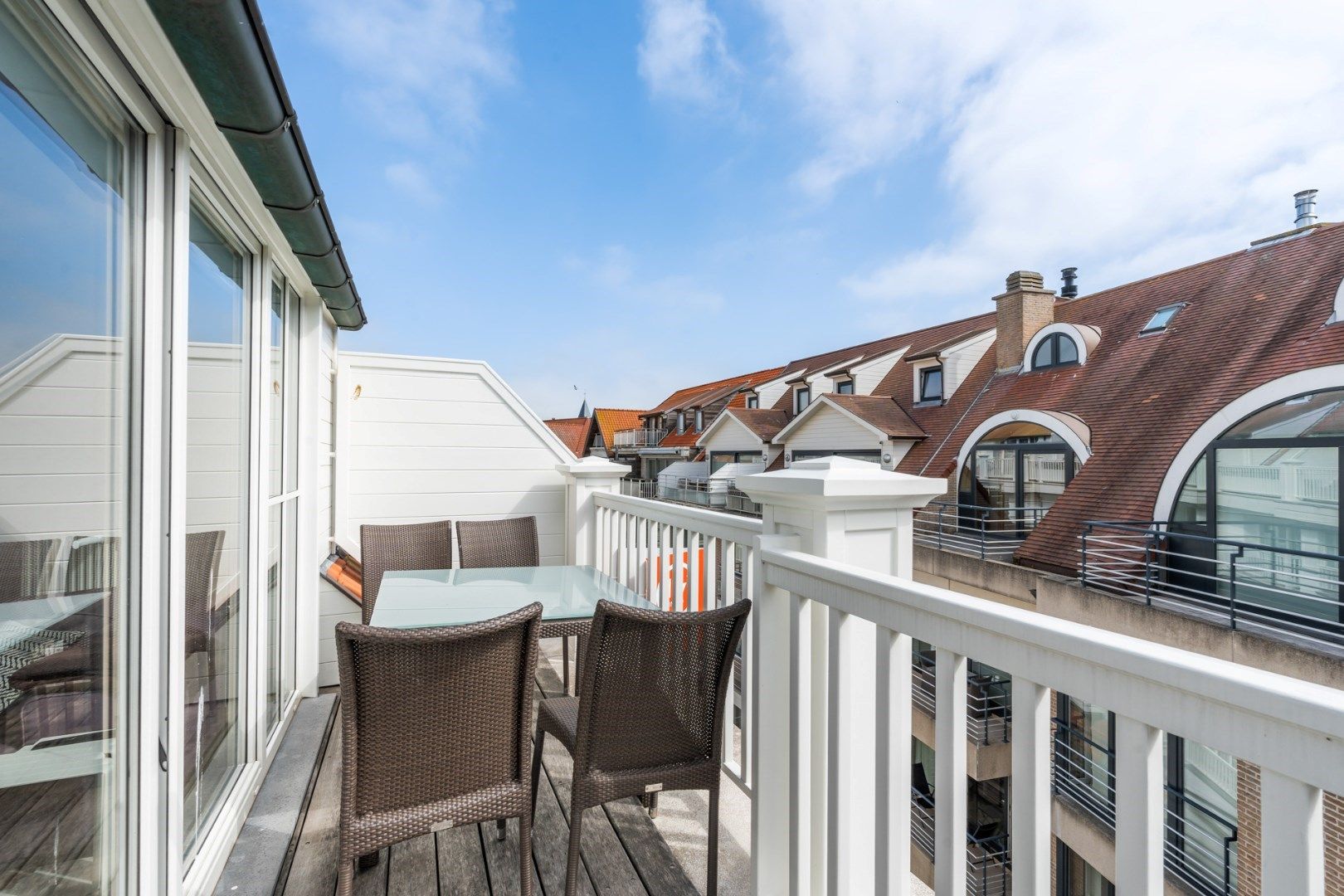 Penthouse met 2 terrassen in standingvol gebouw foto 9