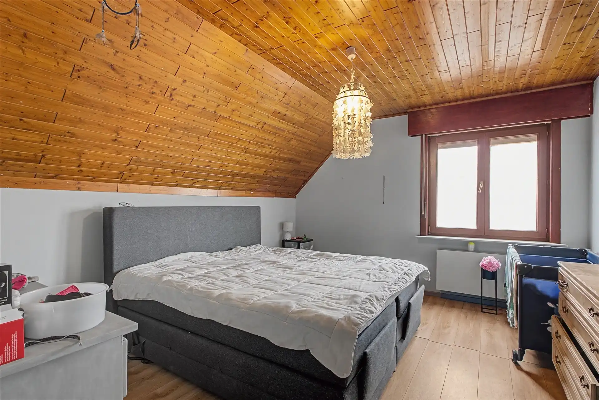 Half open bebouwing met een uitstekende basis foto 11