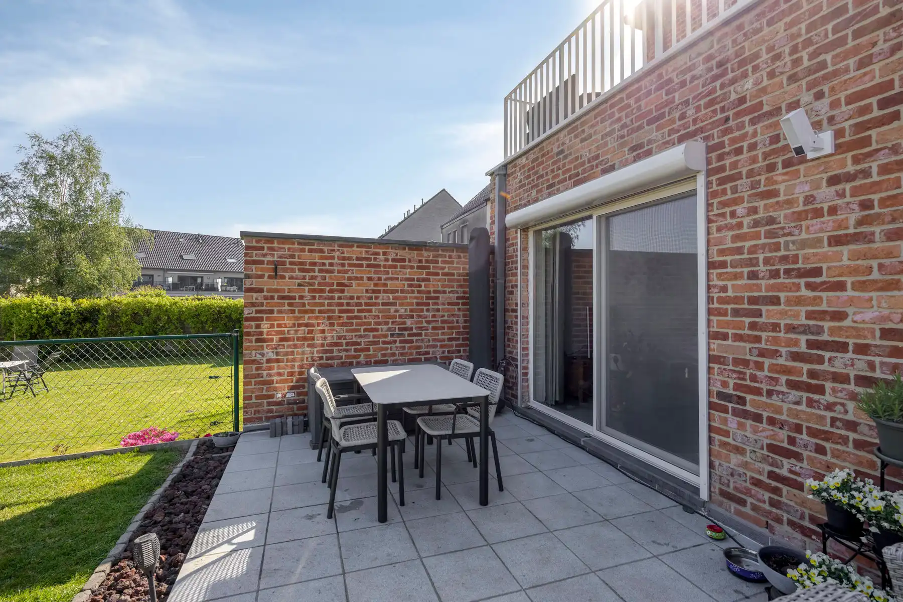 Gelijkvloers appartement met 2 kamers, tuin en garage foto 19