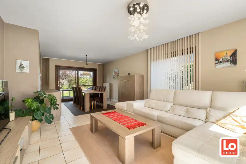 Instap klare halfopen woning met gezellige stadstuin nabij het centrum van Oostakker! foto 6