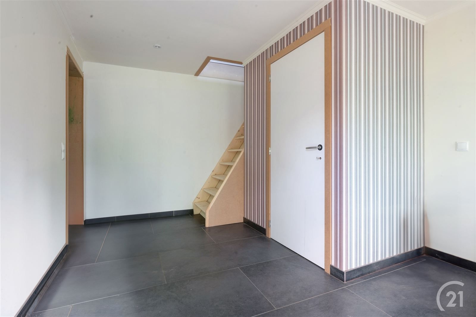 deels gerenoveerde woning met tuin op 12are34 foto 8
