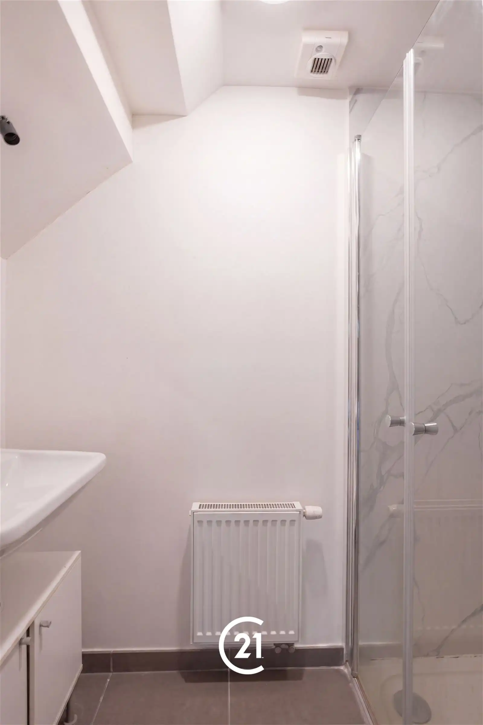 Instapklare woning met tuin op toplocatie in Gent. foto 14