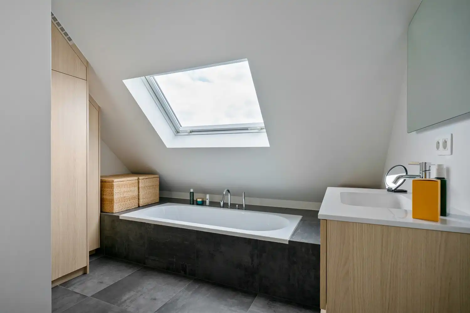 Energiezuinig app. met 3 slpkrs, 2 terrassen en garagebox te Heist-op-den-Berg foto 12
