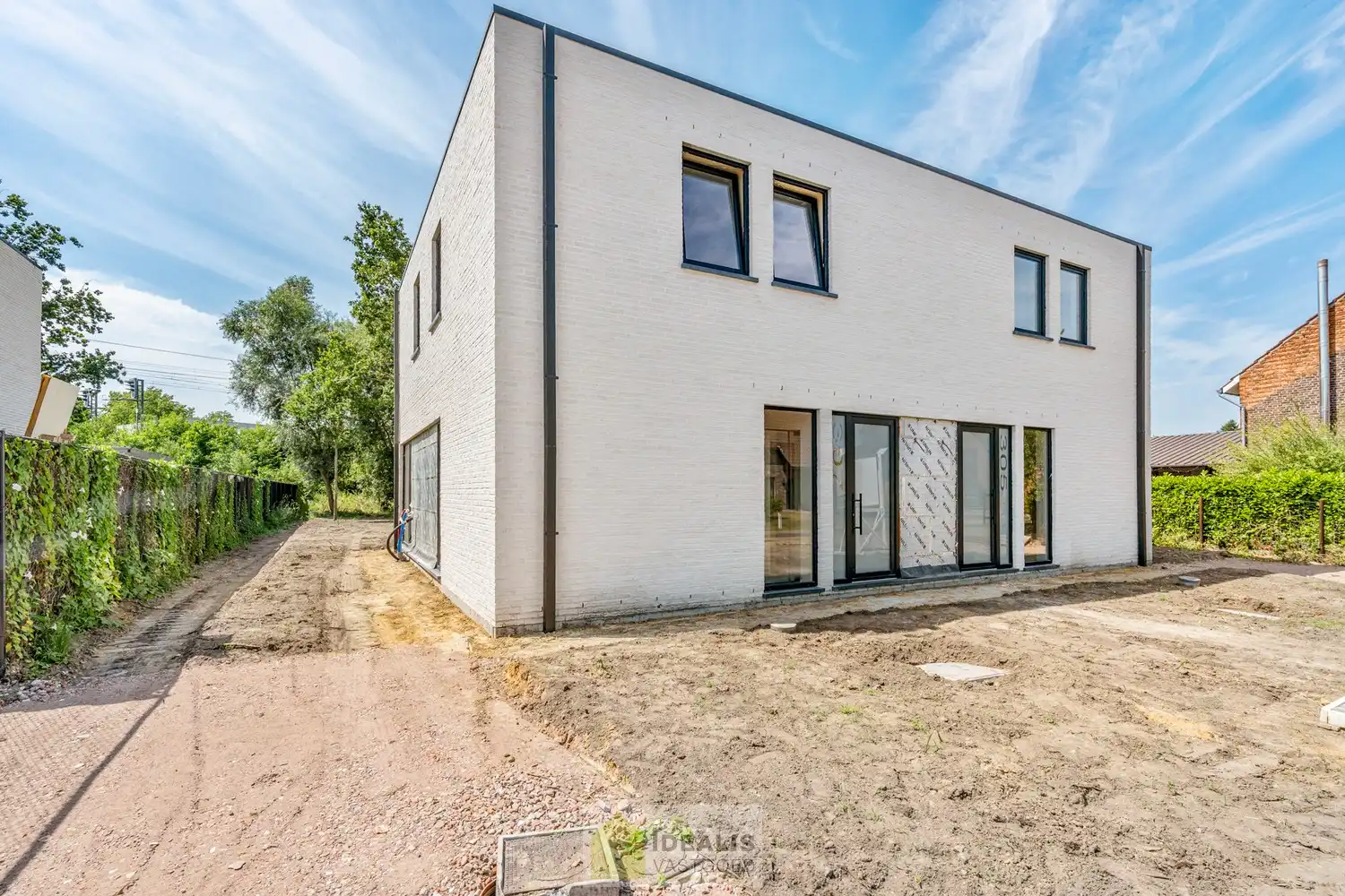 PRACHTIGE NIEUWBOUWWONING MET 3 SLAAPKAMERS foto 3