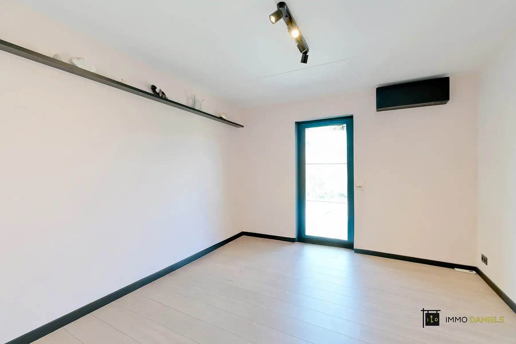 Moderne, energiezuinige woning met tuin in rustige woonwijk foto 12