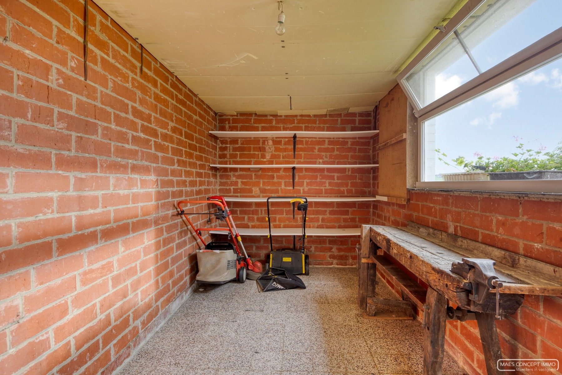 Te renoveren woning te koop te Anzegem met prachtig verzicht foto 15