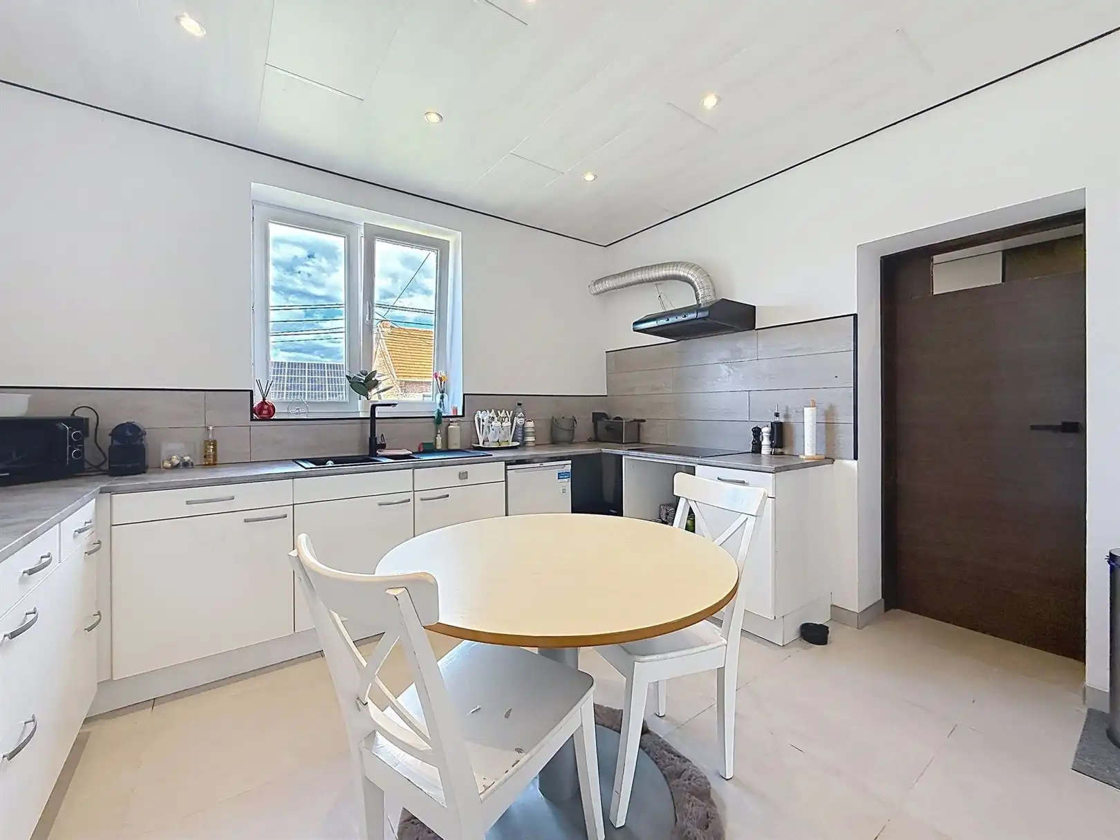 Gerenoveerde woning (2019), 2 slpks, zolder, opp 3a 03ca foto 10