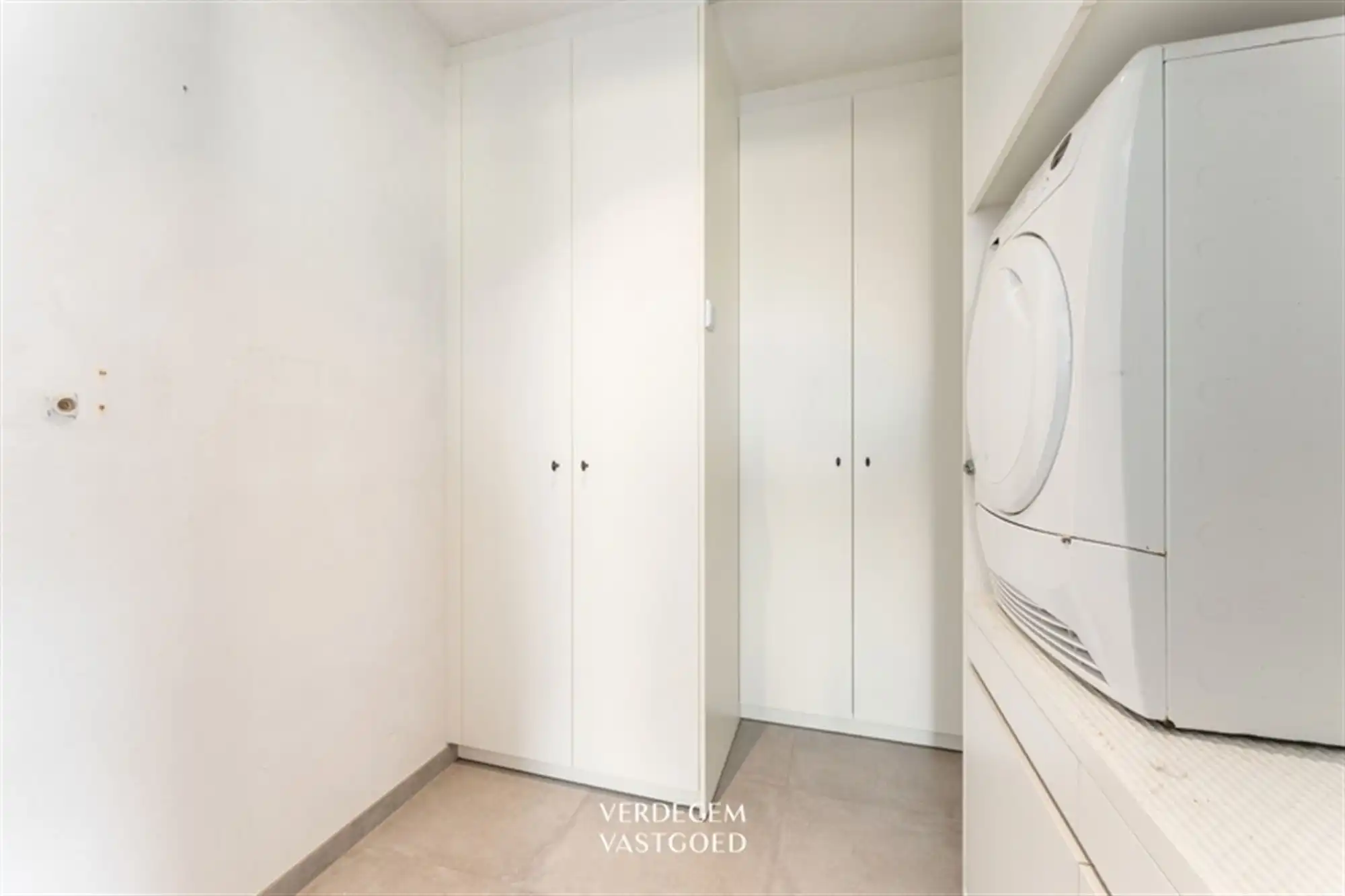 Knappe nieuwbouwwoning met 3 slaapkamers en weidse zichten foto 12