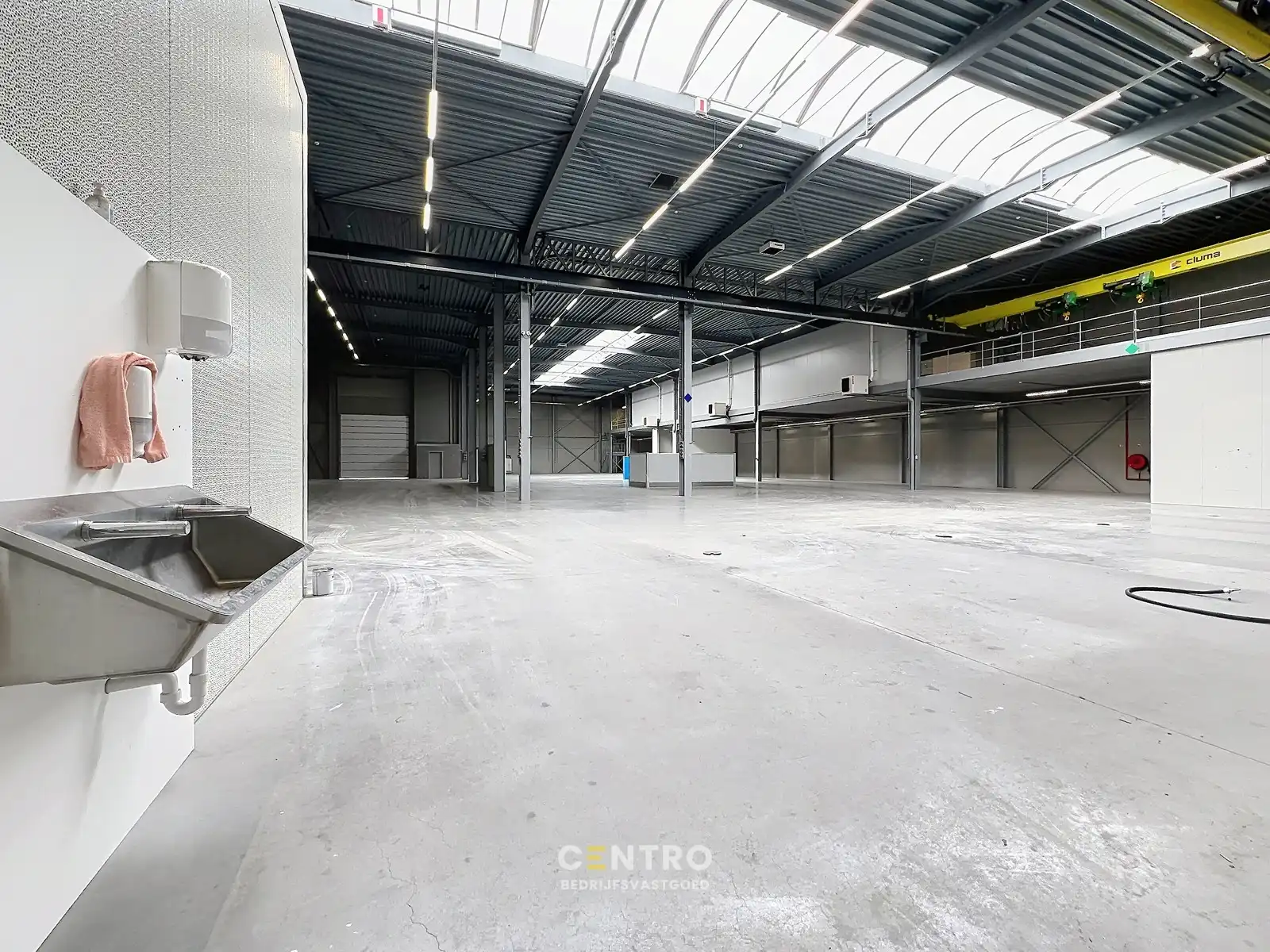 Share-deal: duurzaam, strak en ecologisch HIGH-END afgewerkt bedrijfsgebouw (°2020) met productiehal en kantoren op een perceel van 5.069m². foto 20