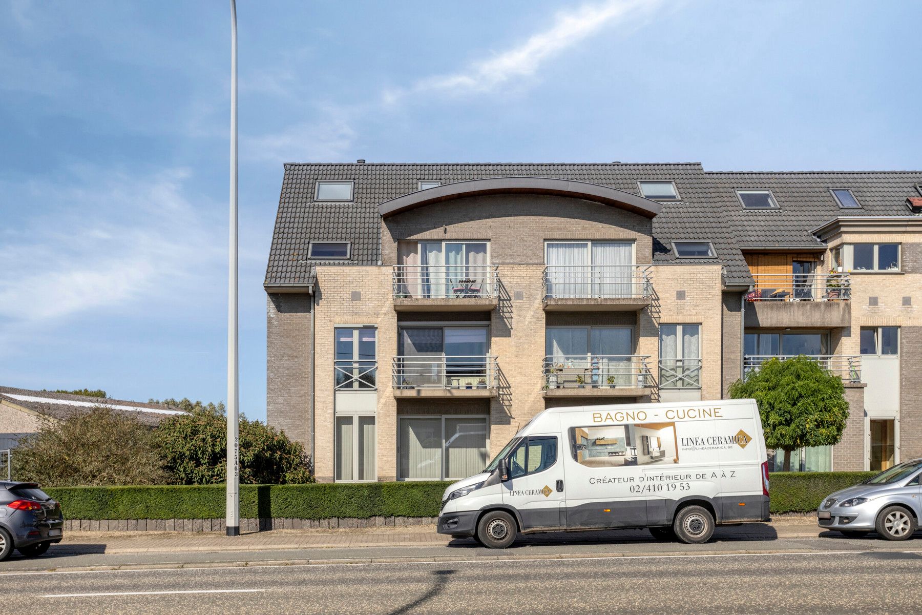 Ruim appartement met 3 slaapkamers! foto {{pictureIndex}}