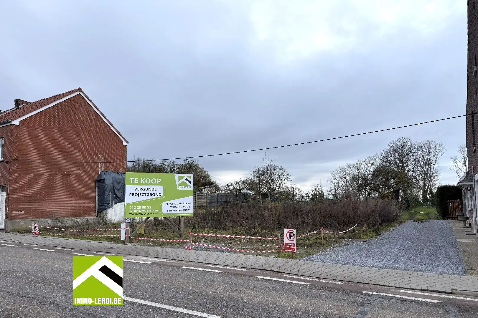 Projectgrond met vergunning voor 5 appartementen foto {{pictureIndex}}