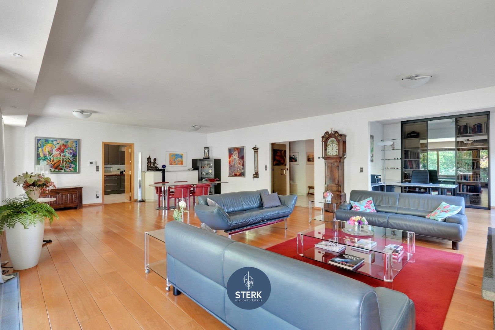 ROYAAL APPARTEMENT MET RUIM TERRAS GELEGEN IN HET UNIEKE PARKDOMEIN PETERSHEIM !  foto 12