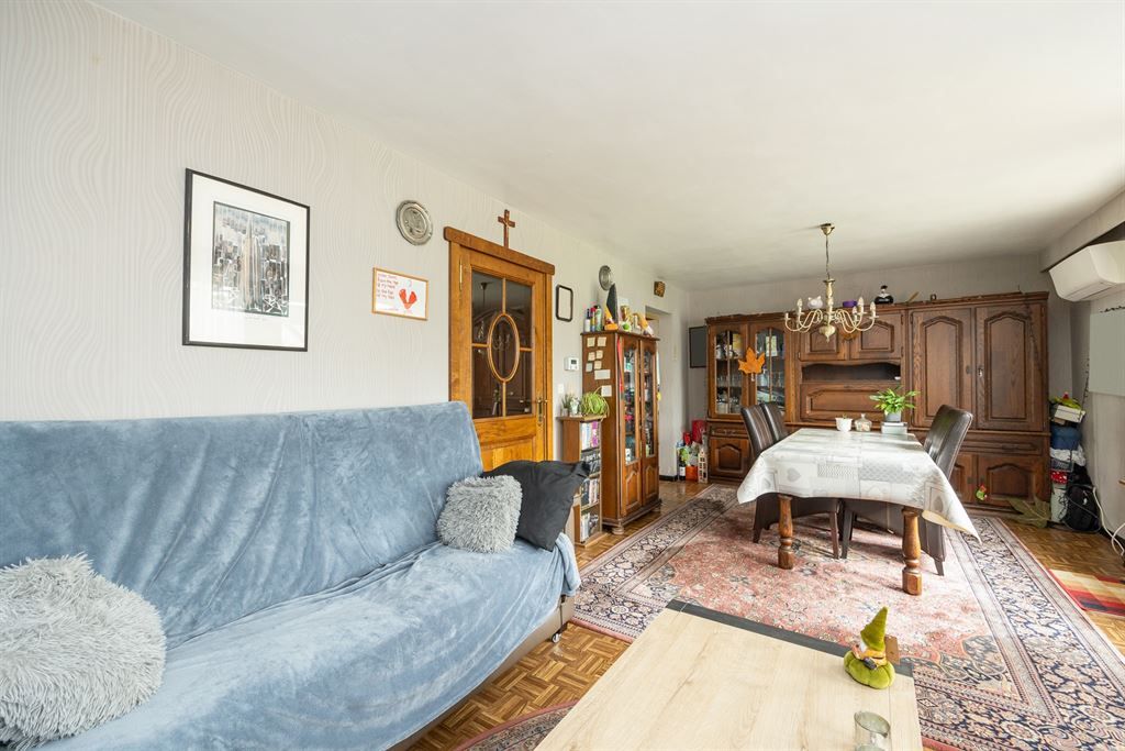 Op te frissen woning in rustige woonwijk! foto 5