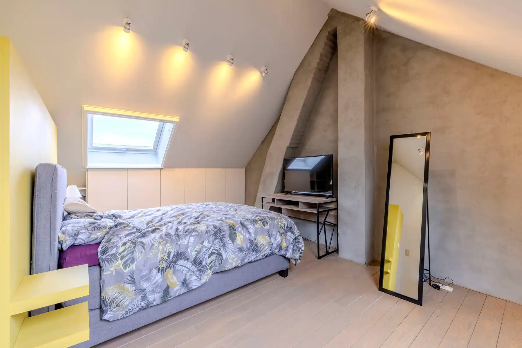 Gerenoveerde woning met o.a. 3 slaapkamers foto 19