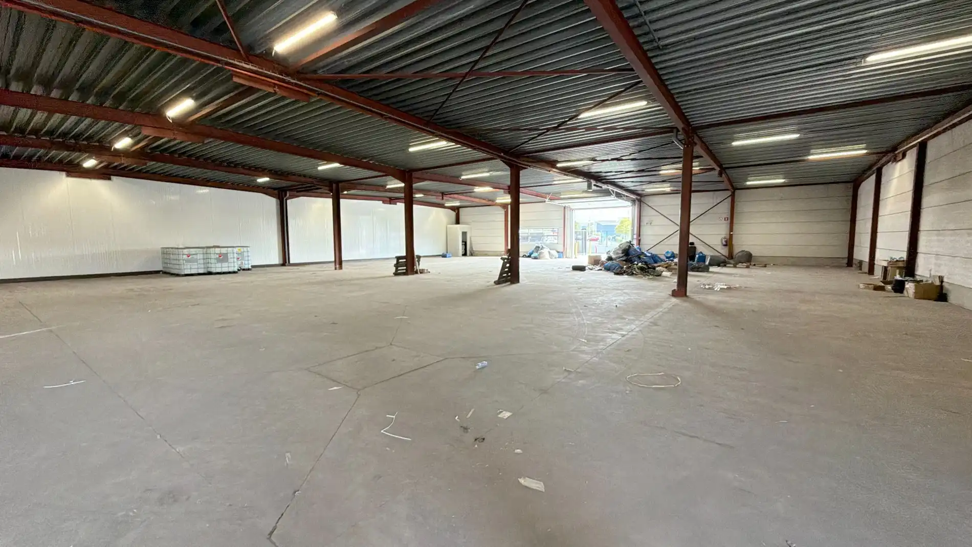 Magazijnen te huur op industriezone Veiling Zuid te Mechelen foto 2